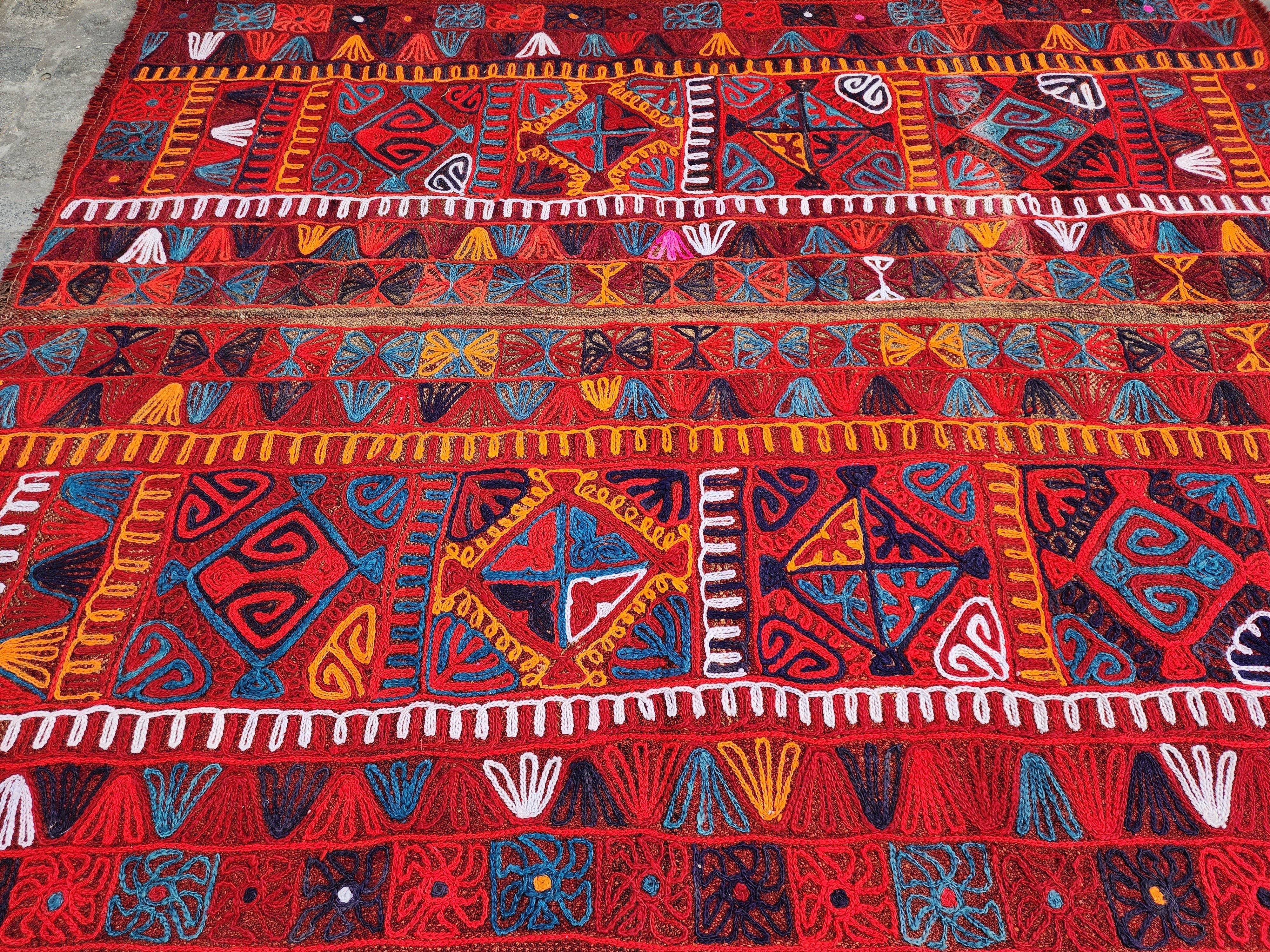 vintage Kilim Area Rug — pile detail
