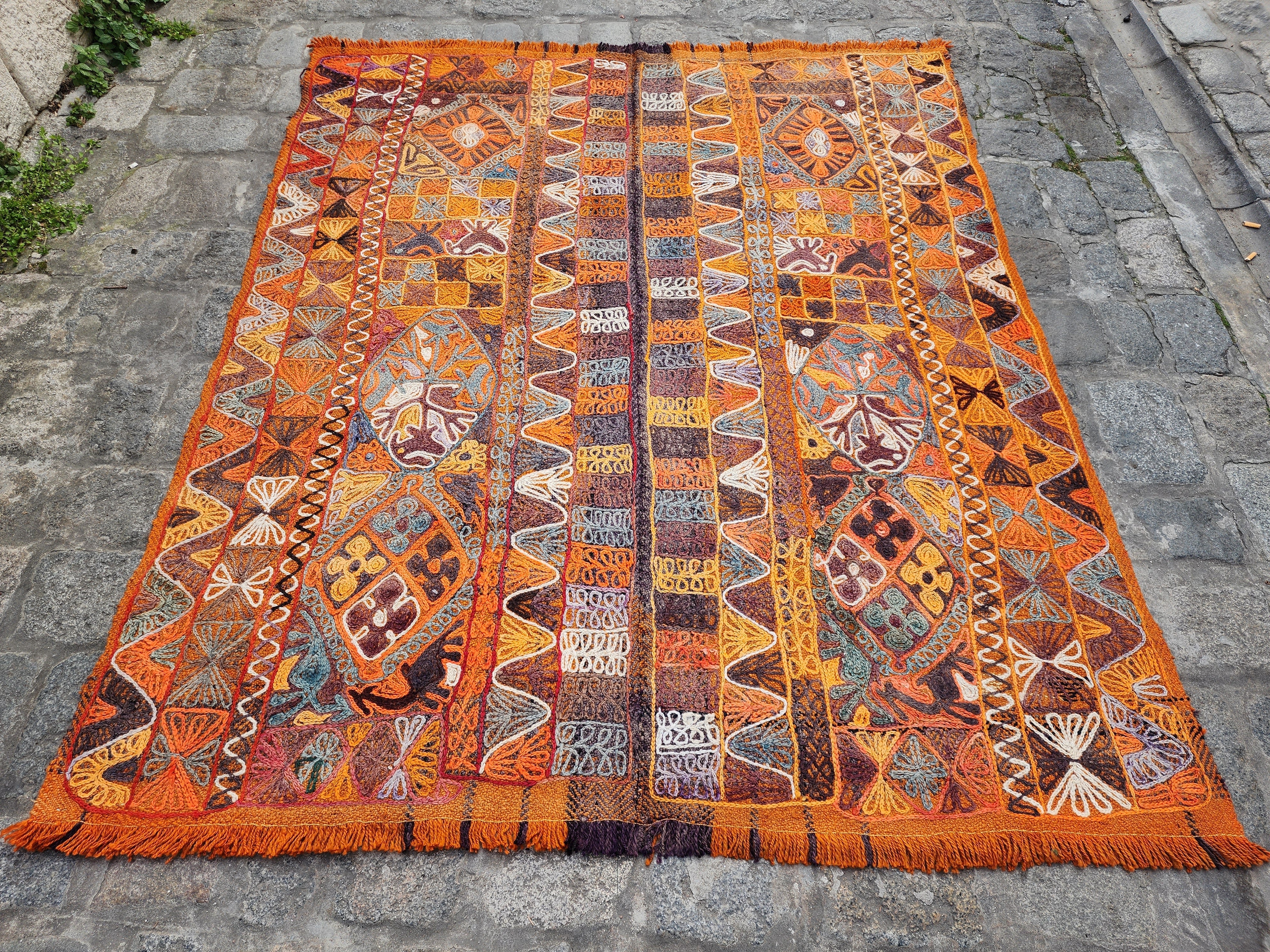 vintage Kilim Area Rug — detail texture