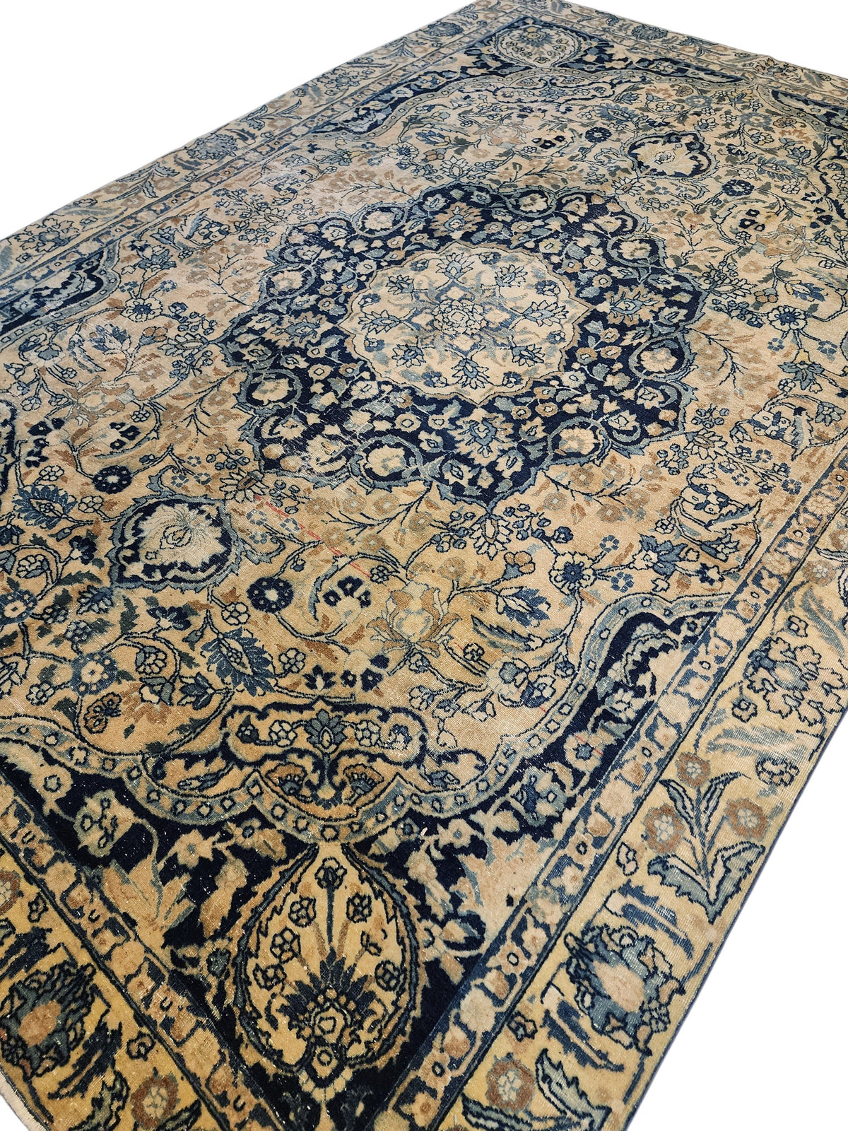 Large Vintage Anatolian Wool Rug – 1960s Medallion Carpet (Beige, Cream, Navy)