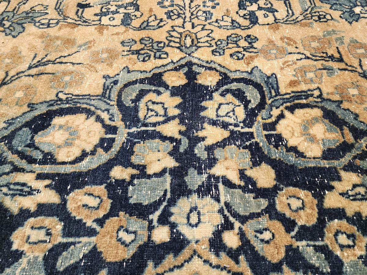 Large Vintage Anatolian Wool Rug – 1960s Medallion Carpet (Beige, Cream, Navy)