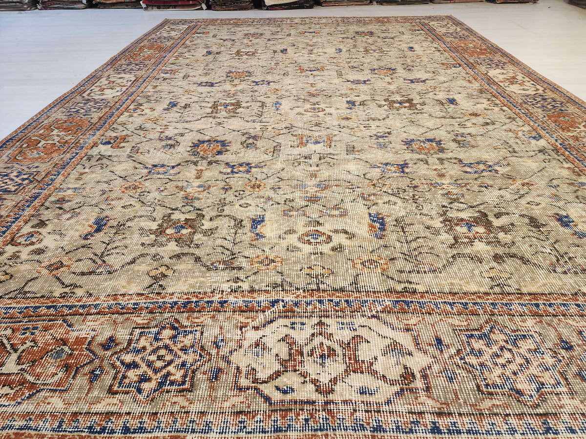 Alkmene — Vintage Oushak Wool Large Area Rug