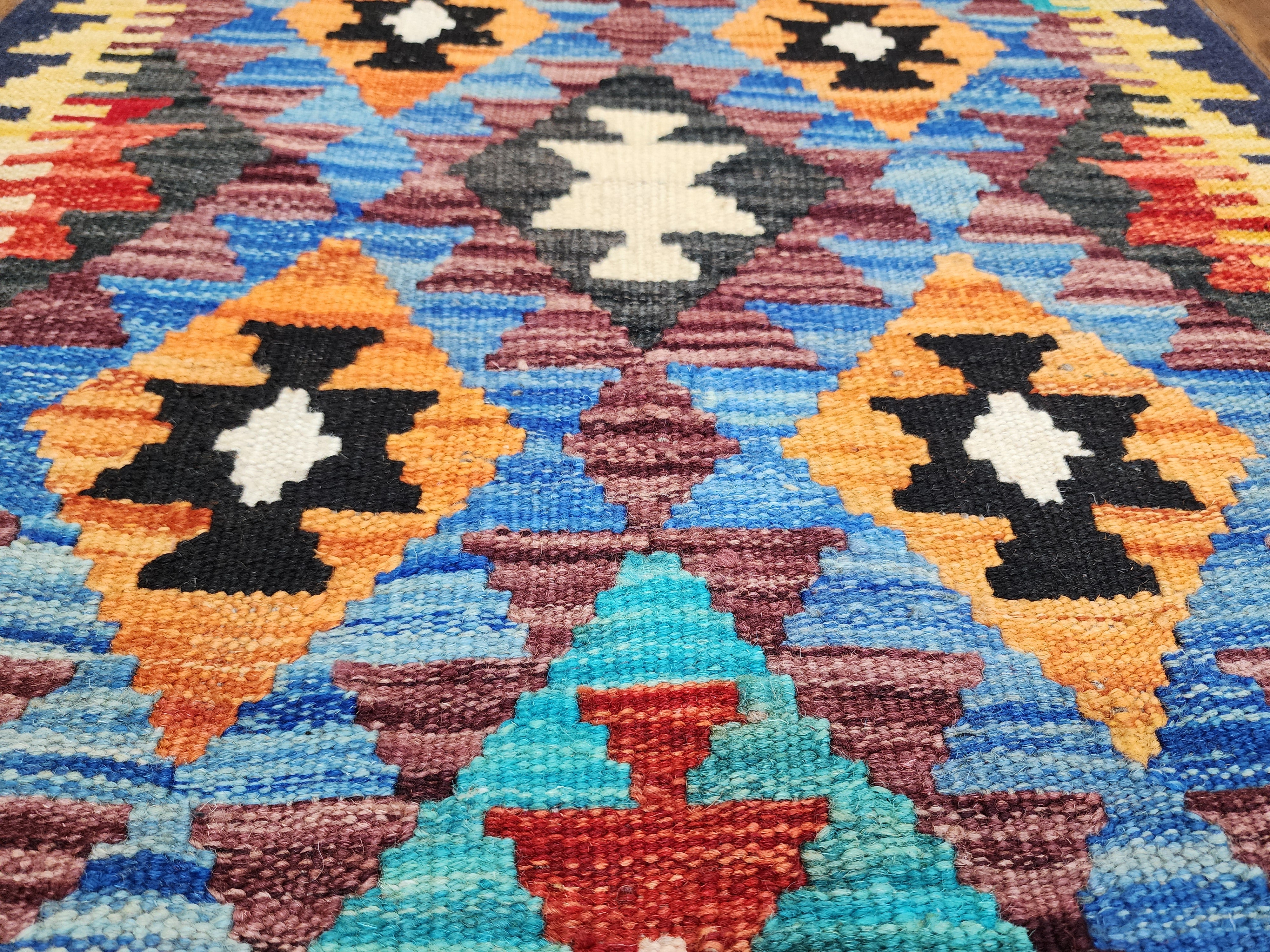 vintage Afghan Maimana Wool Small Rug — colour close-up