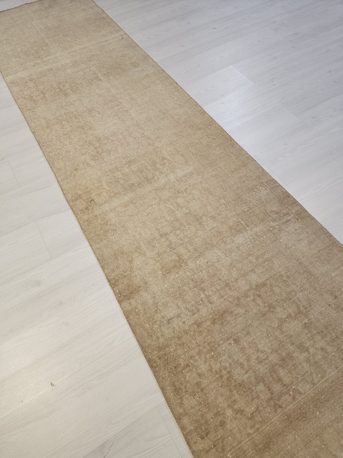 Zawalli — Vintage Turkish Wool Runner Rug, Muted Beige Distressed Anatolian Carpet (85x293cm)