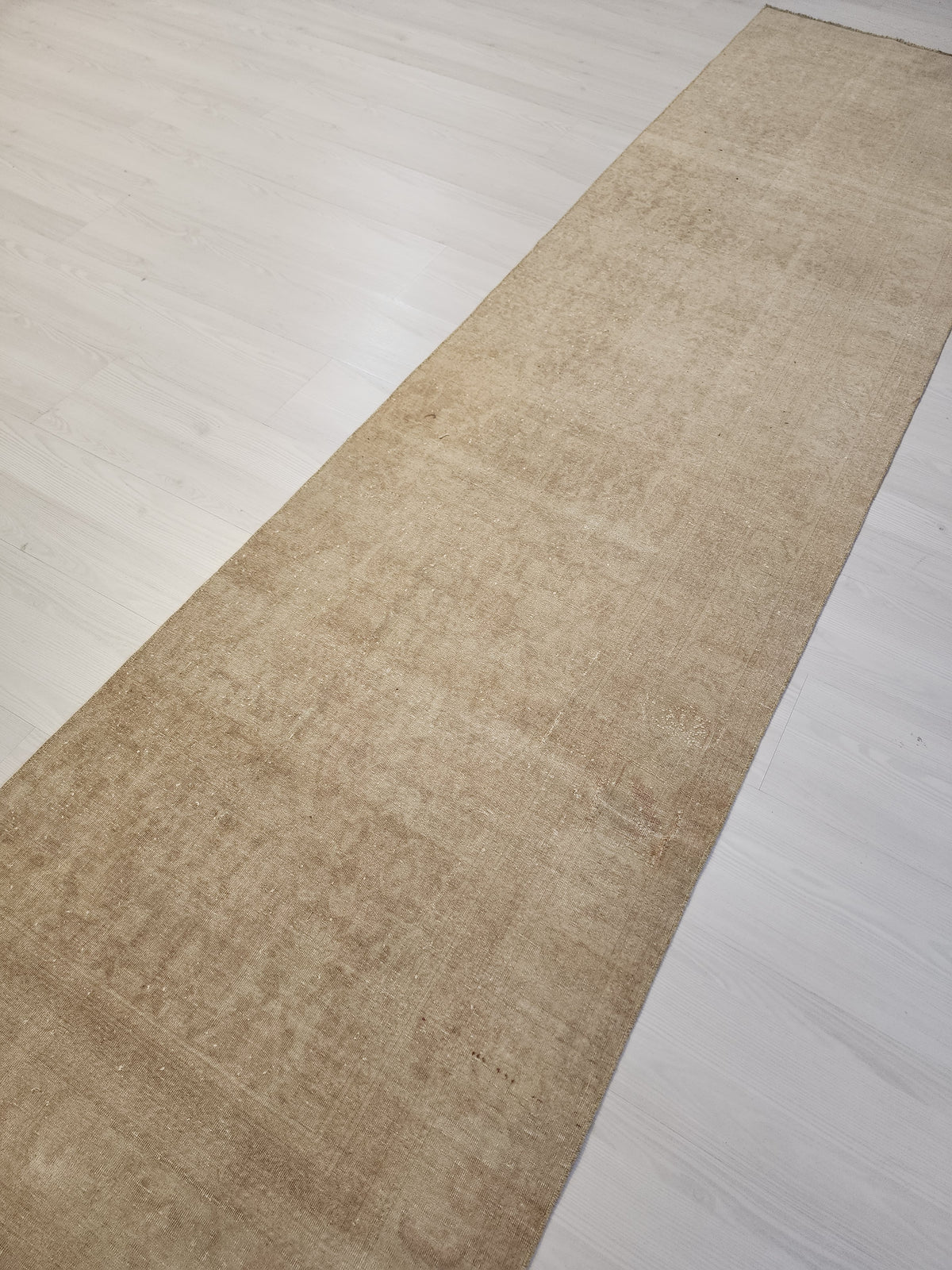 Zawalli — Vintage Turkish Wool Runner Rug, Muted Beige Distressed Anatolian Carpet (85x293cm)