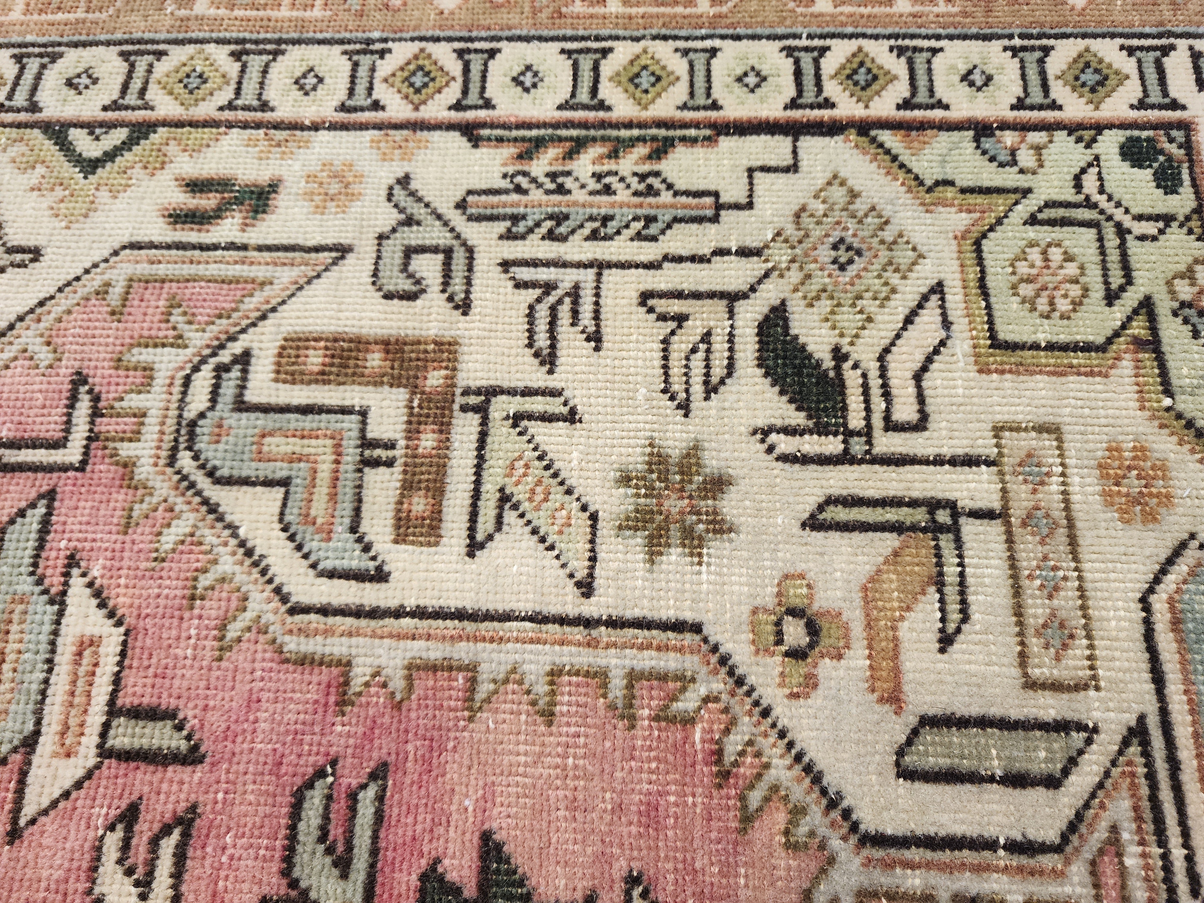 Perse — Vintage Turkish Wool Rug 4x6: Handspun Tribal Carpet, Geometric Medallion