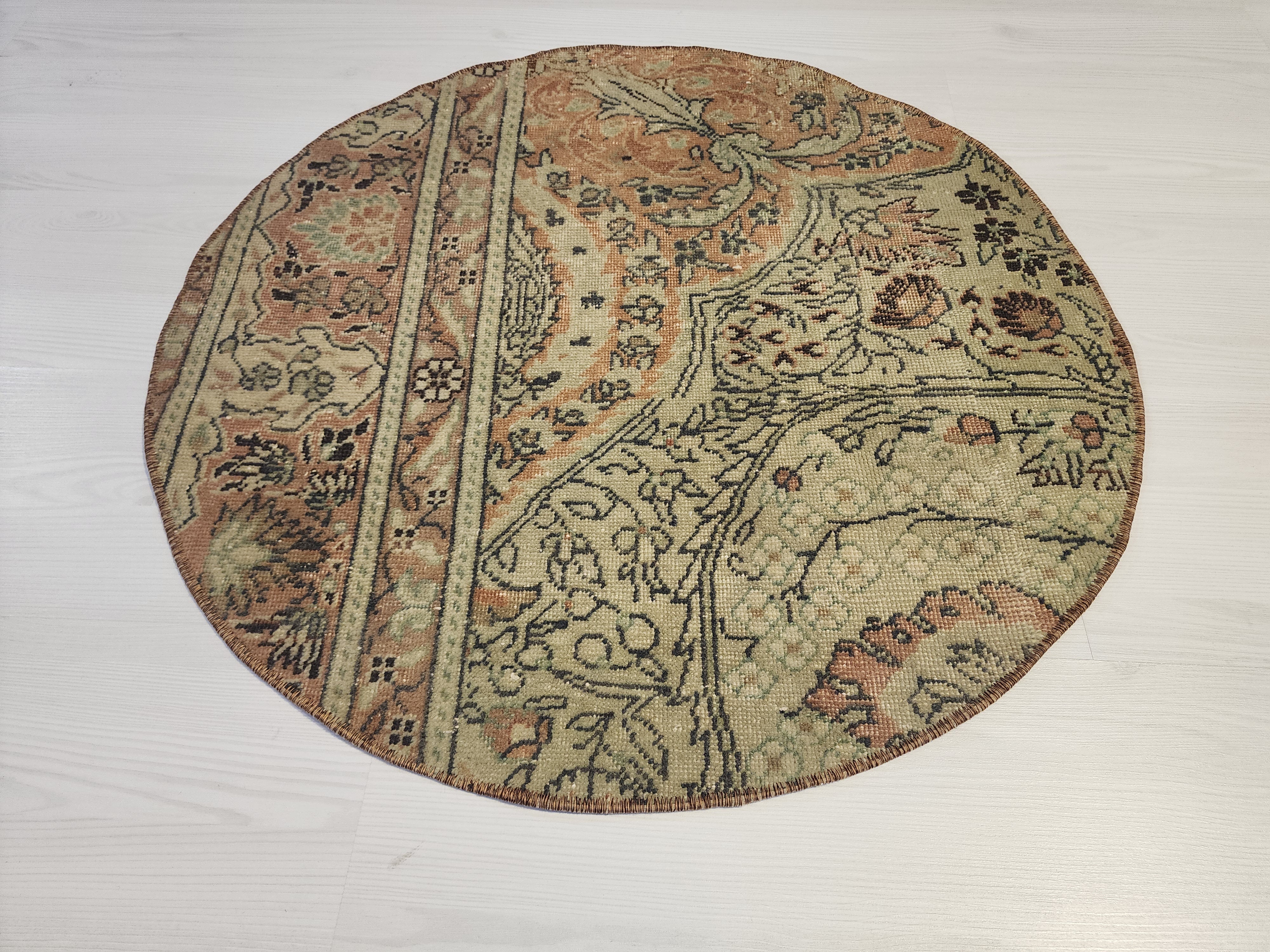 Handmade Turkish Patchwork Rug, Muted Sage Green Terracotta Boho Circle Mat
