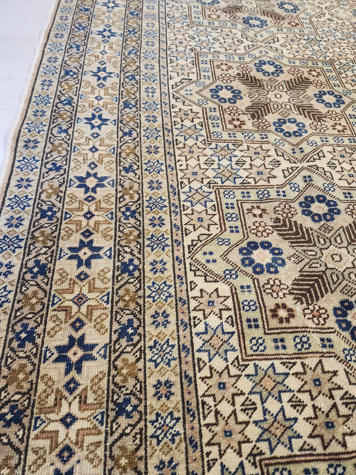 1950s Handwoven Kayseri Wool Rug, Seljuk Star Pattern, Organic Living Room Carpet