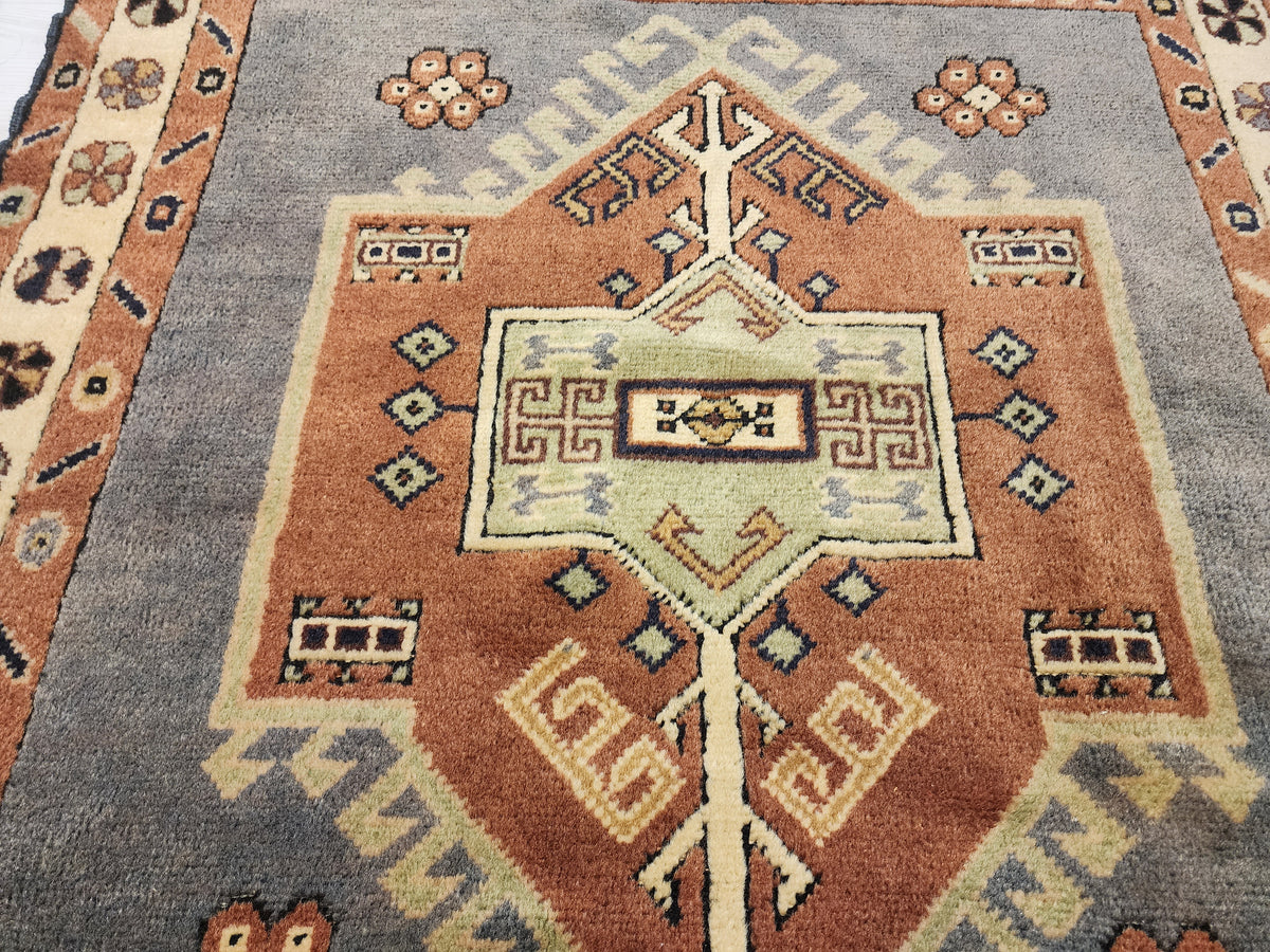 Handwoven Turkish Wool Rug, Anatolian Geometric Design, Natural Dyes (3'5'' x 3'6'')