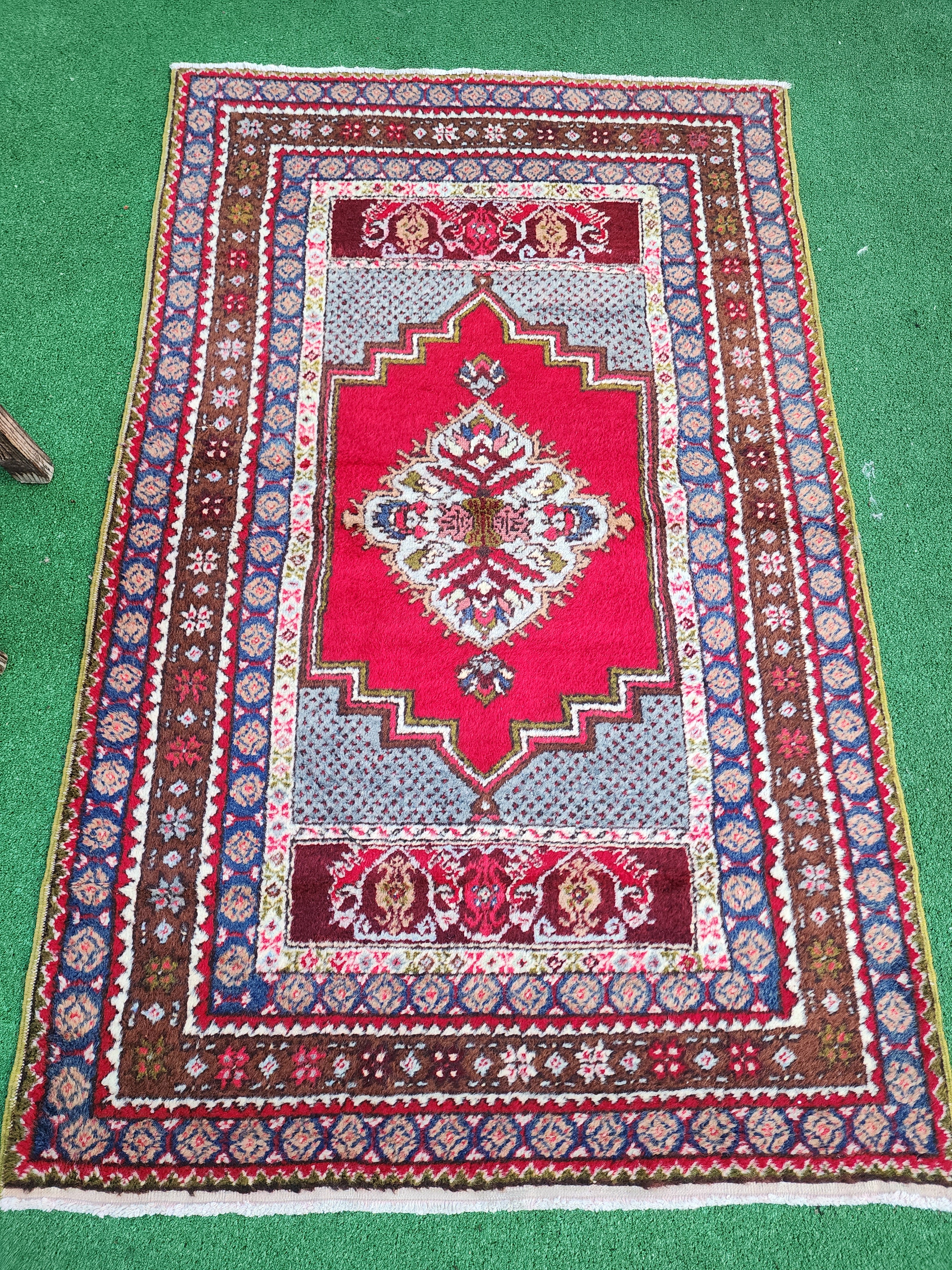 Alfombra turca antigua de Anatolia de 1,75 m x 1,10 m