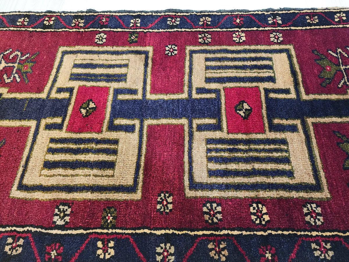 Vintage Adana rug in red, blue and beige, 1'10" x 3'2", photo 7