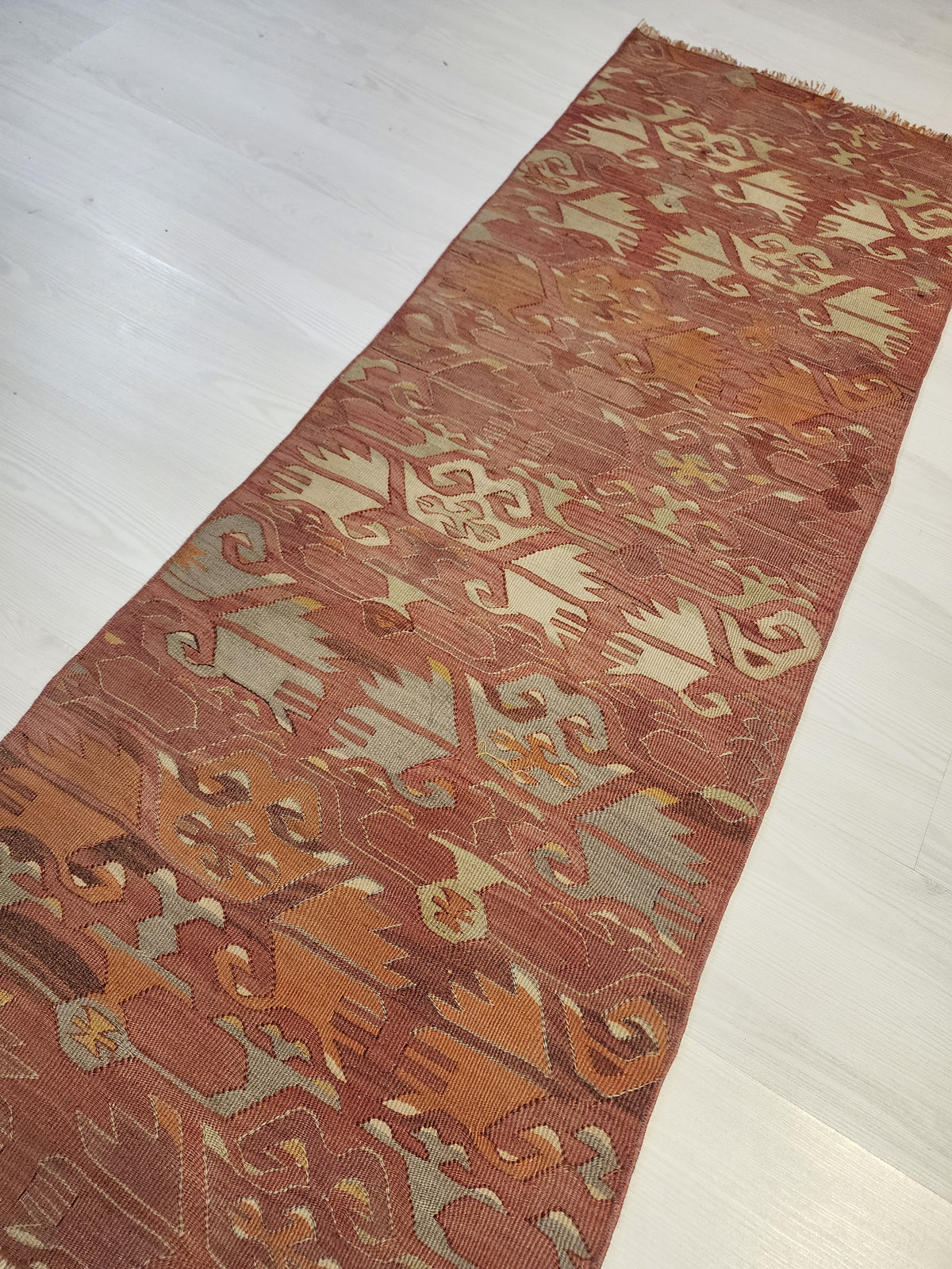 Vintage Afyon kilim runner in pink and orange, 1'9" x 4'9", photo 4