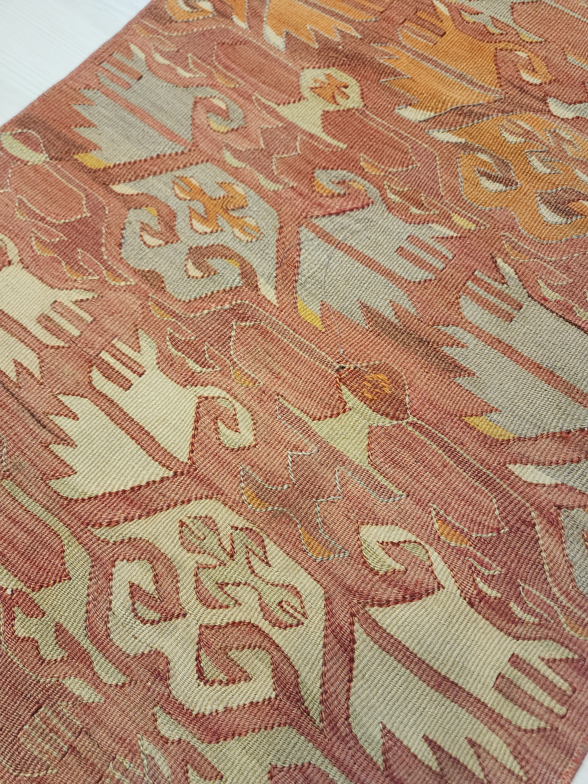 Vintage Afyon kilim runner in pink and orange, 1'9" x 4'9", photo 8