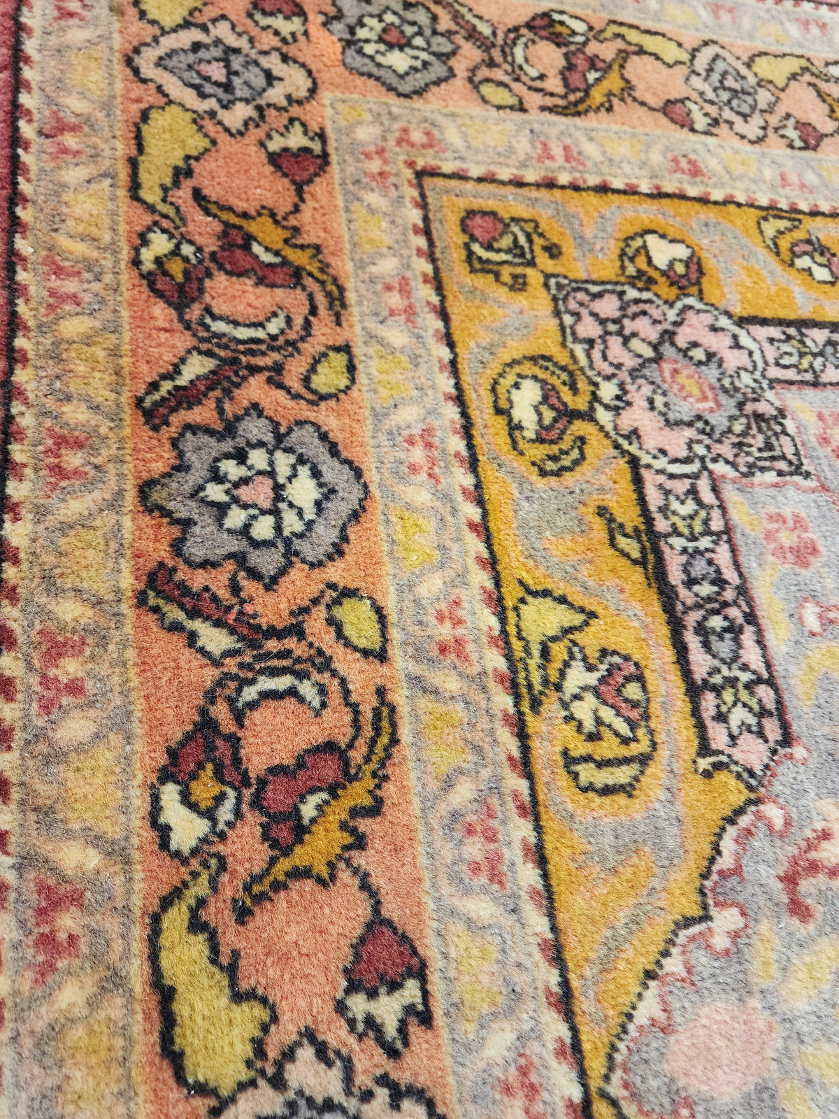 80-Year-Old Hand-Knotted Kayseri Burunguz Rug – Armenian Weave, Natural Dyes (4x7 ft)
