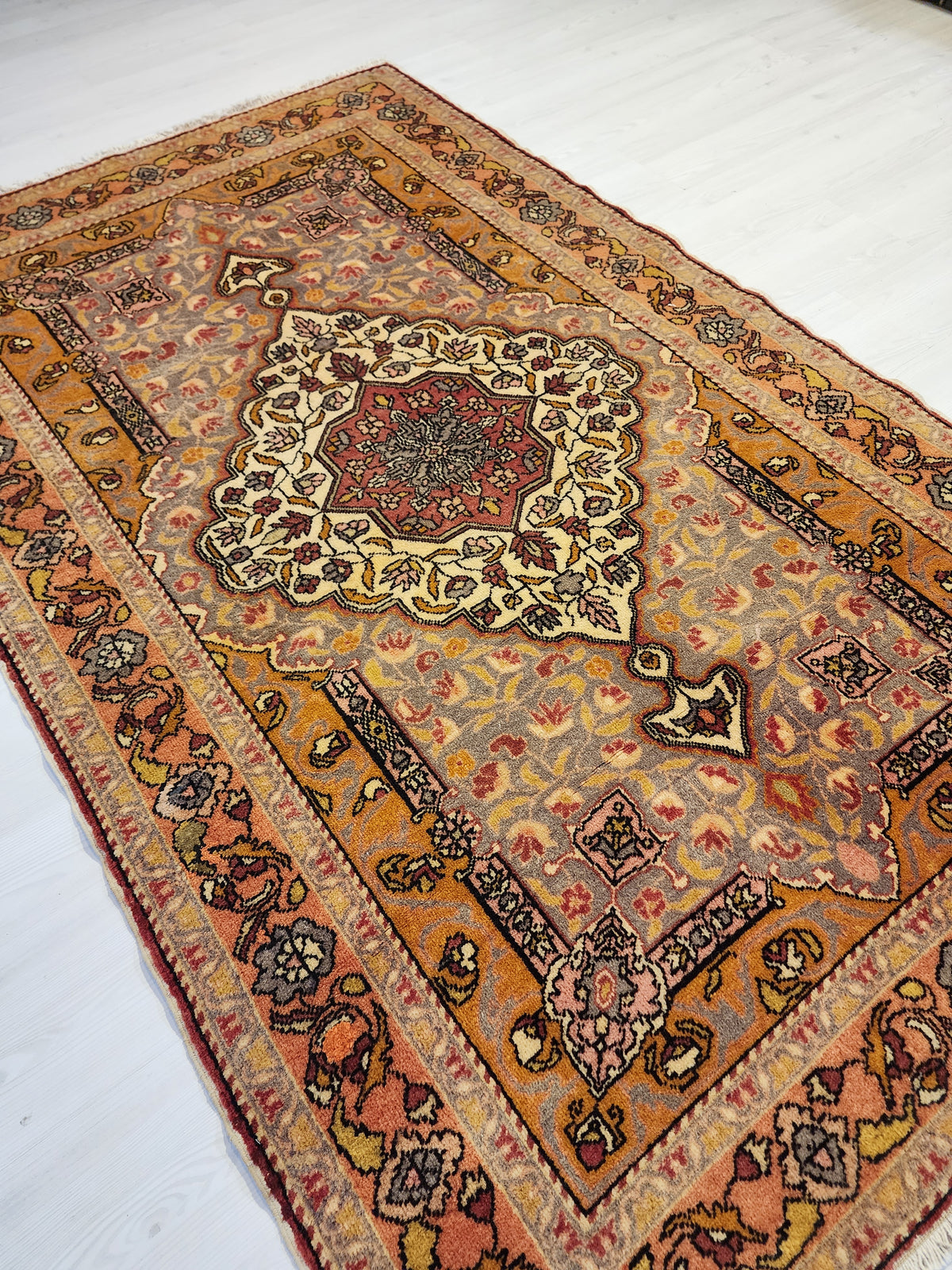 80-Year-Old Hand-Knotted Kayseri Burunguz Rug – Armenian Weave, Natural Dyes (4x7 ft)