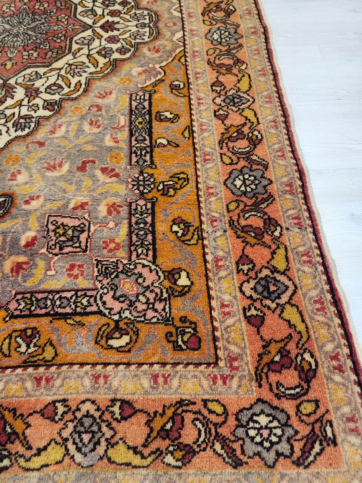 80-Year-Old Hand-Knotted Kayseri Burunguz Rug – Armenian Weave, Natural Dyes (4x7 ft)