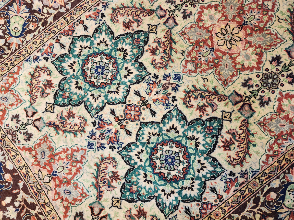 Vintage Anatolian floral rug in beige, brown and green, 4'11" x 7'1", photo 4