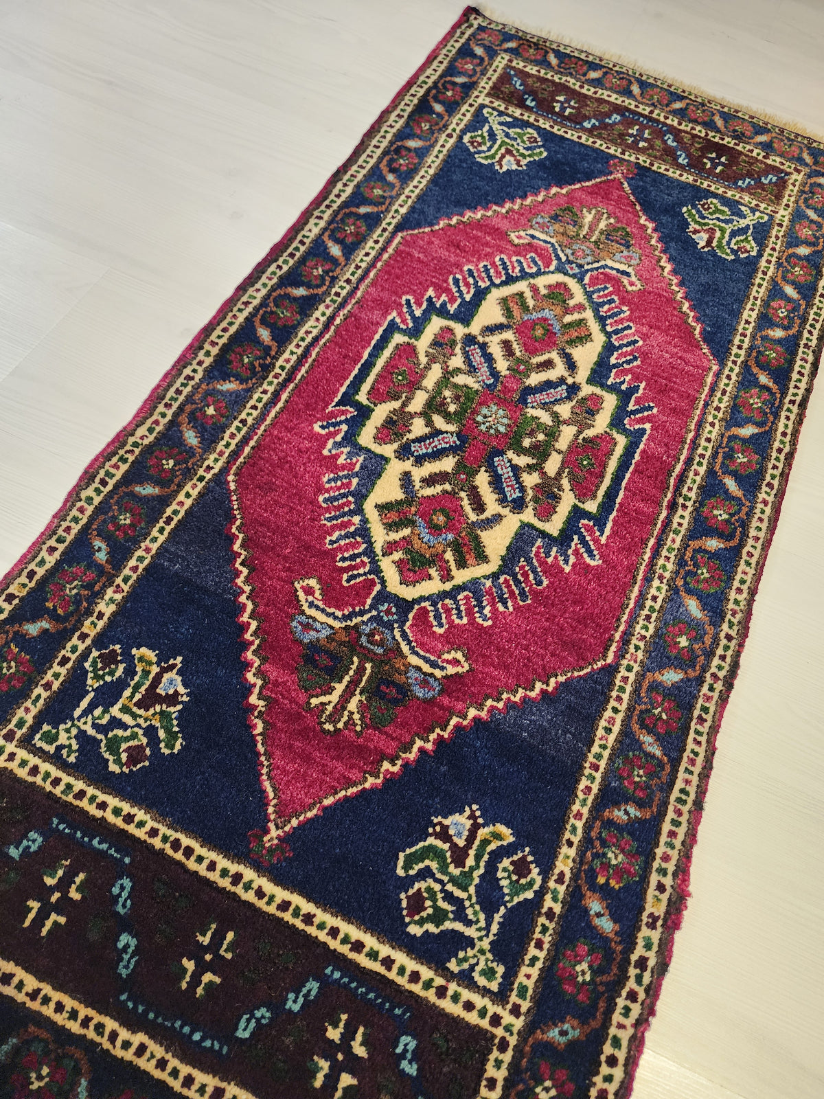 Vintage Işıklar rug in blue, red and white, 1'9" x 3'10", photo 4