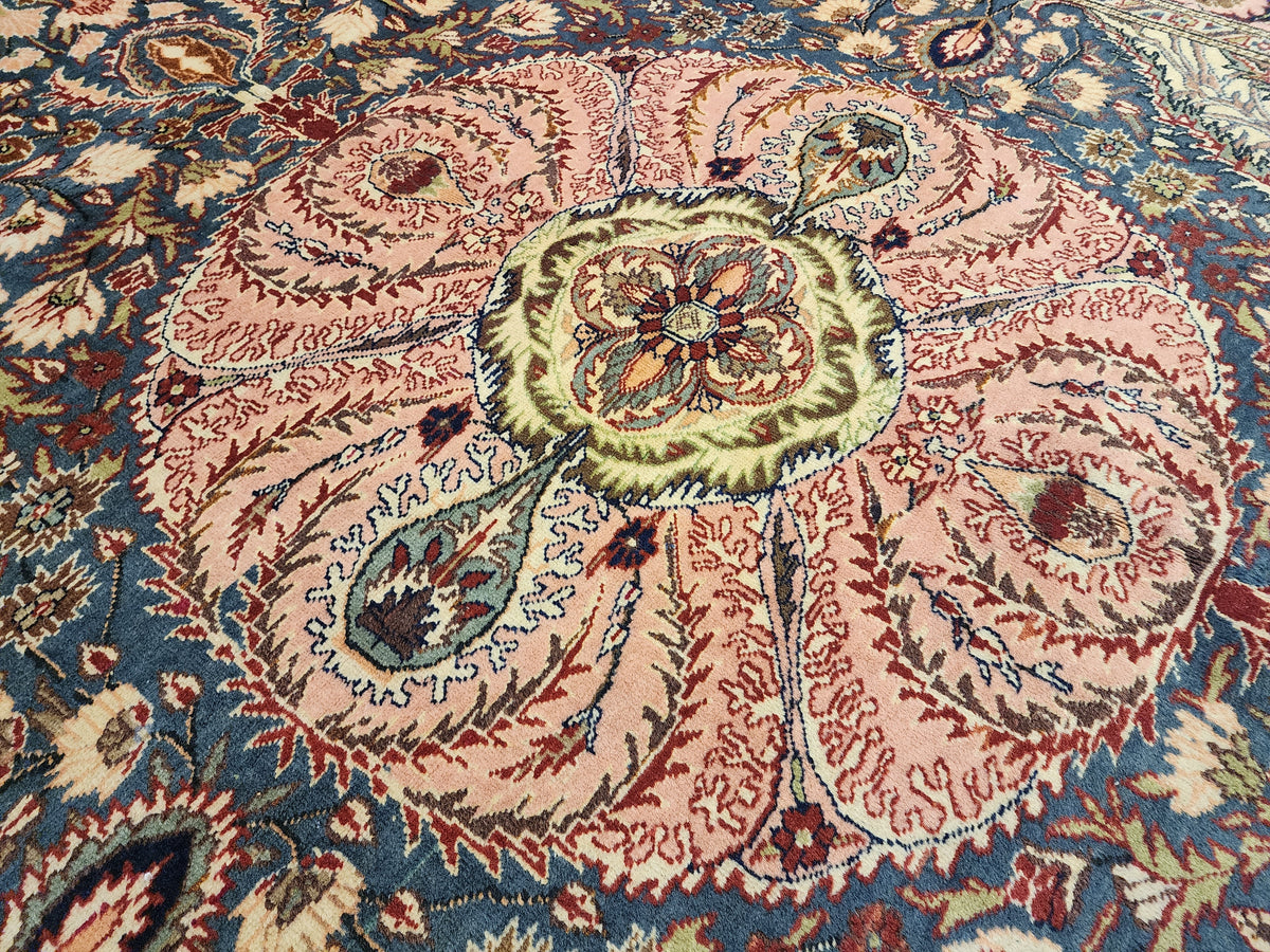 Vintage Kayseri medallion rug in blue, pink and beige, 6'6" x 9'9", photo 7