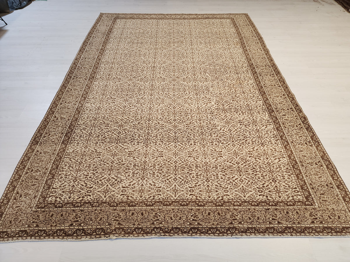 Hand-Knotted Wool Kayseri Bünyan Rug, Neutral Tonal Floral Pattern, Turkish Minimalist Decor