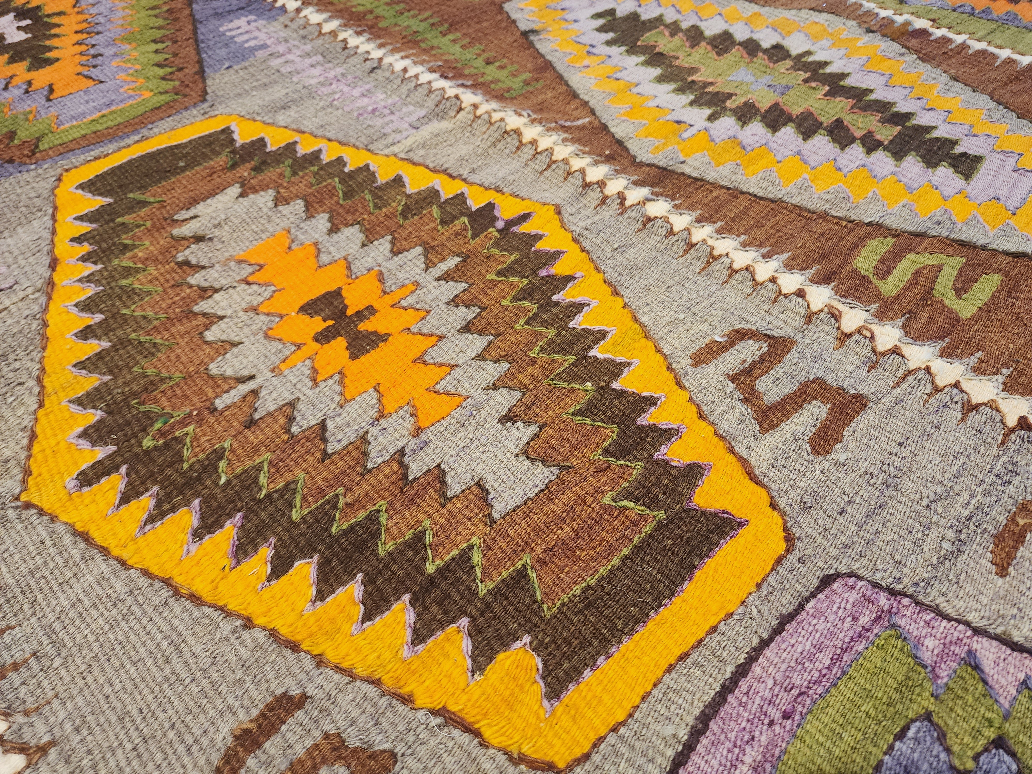 Vintage Antalya Barak Kilim Rug, Handwoven Wool Flatweave, Geometric Tribal Area Rug (5'8''x9'3'')