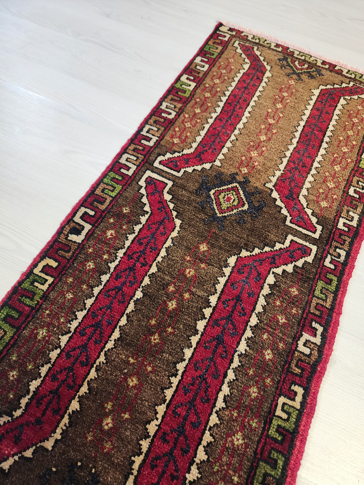 Vintage Konya rug in brown and red, 1'6" x 3'4", photo 4