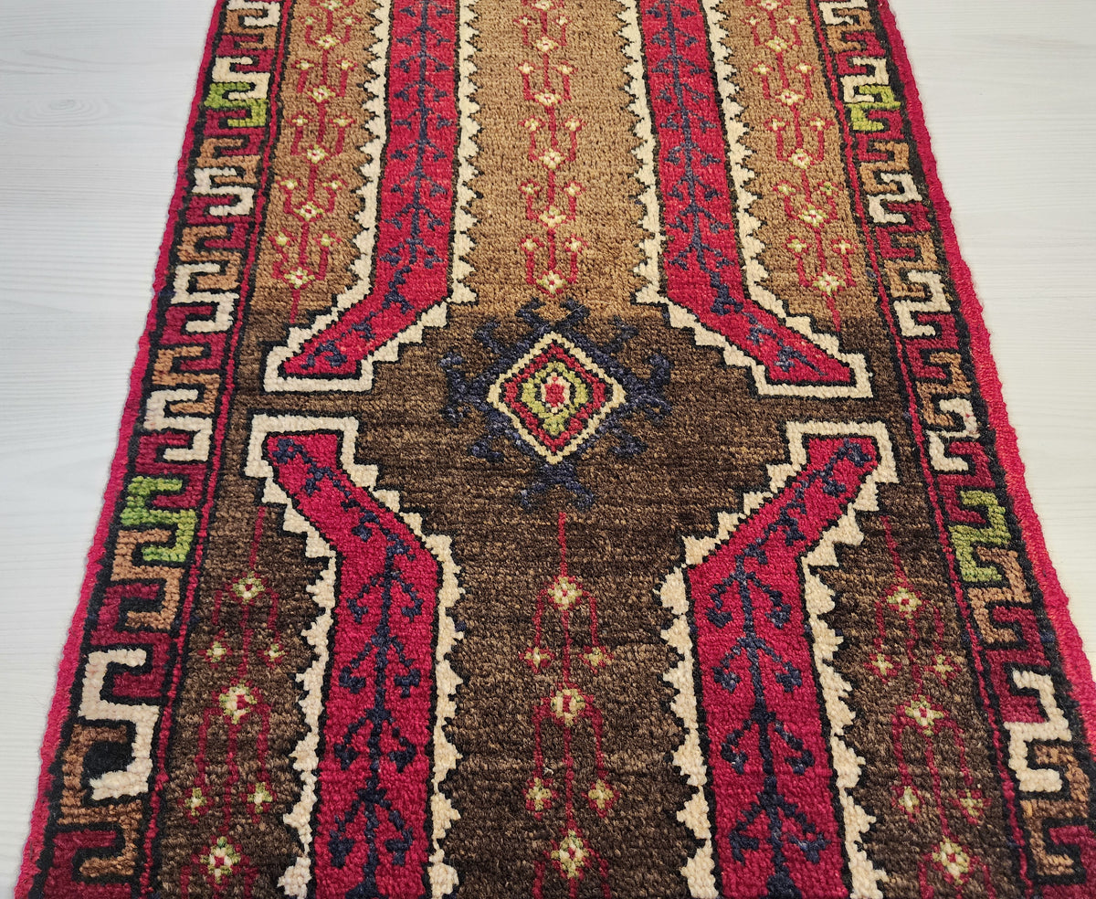 Vintage Konya rug in brown and red, 1'6" x 3'4", photo 5