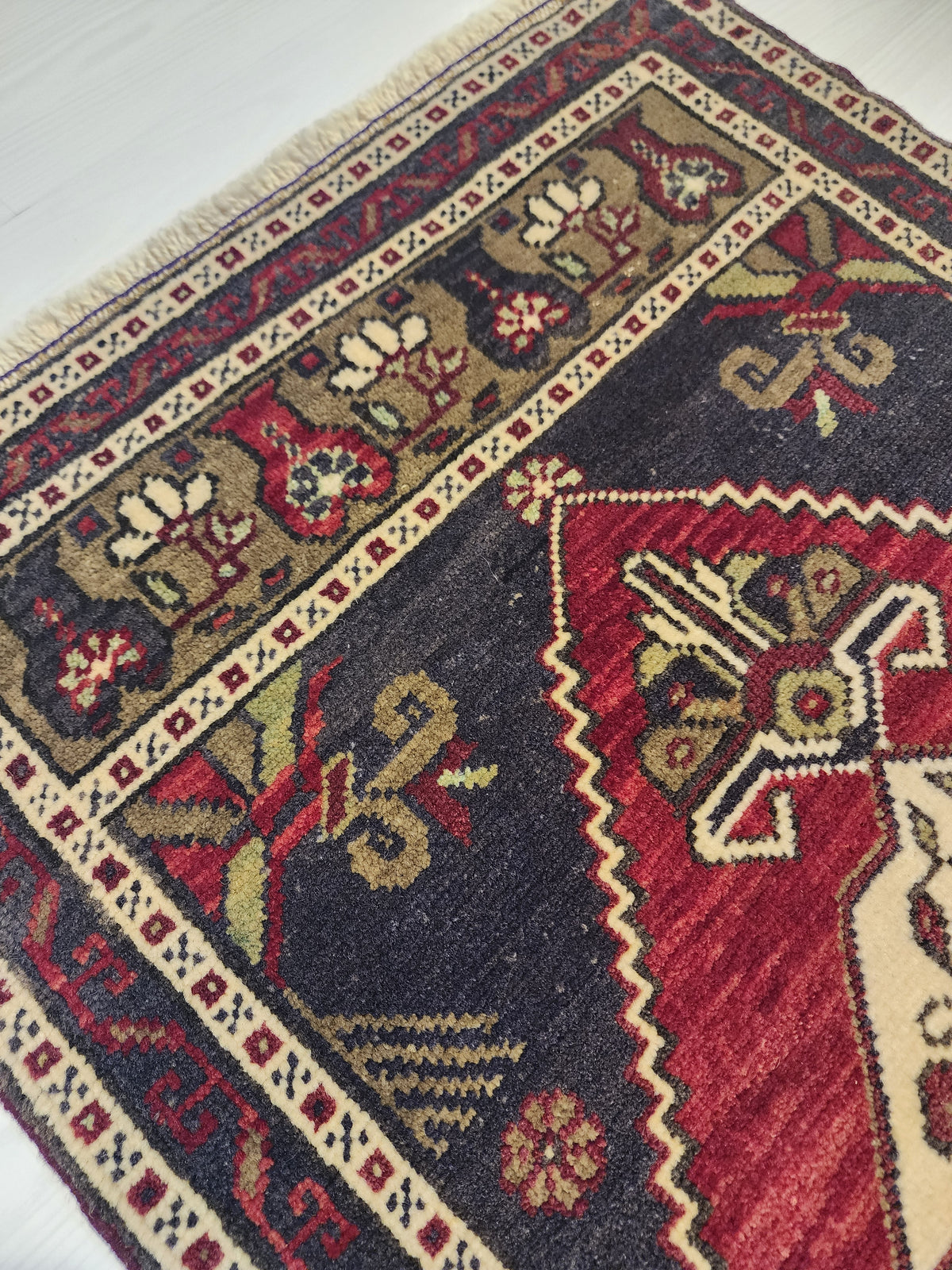 Vintage Konya rug in red, blue and brown, 1'9" x 3'7", photo 7