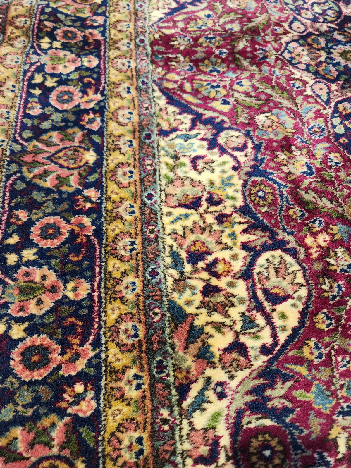 Vintage Ladik medallion rug in red, blue and beige, 6'10" x 10'2", photo 7