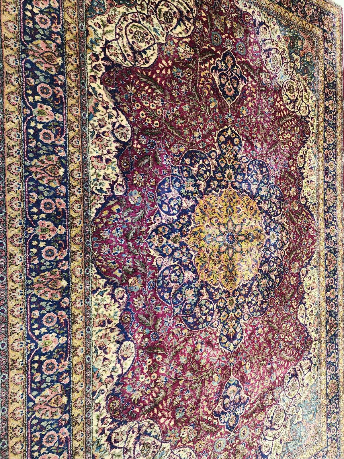 Vintage Ladik medallion rug in red, blue and beige, 6'10" x 10'2", photo 9