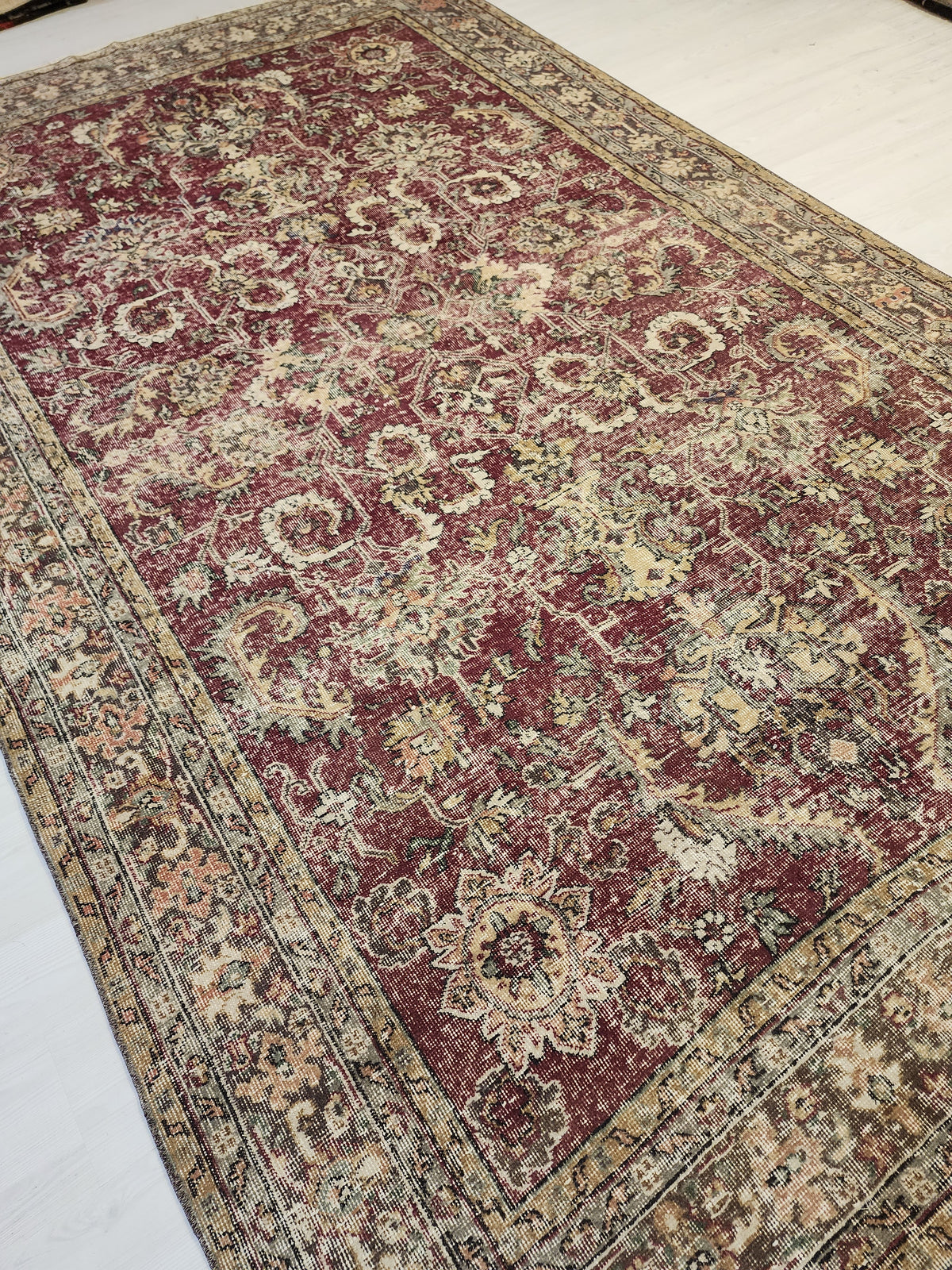 Vintage Turkish Oushak Hand-Knotted Wool Rug, Distressed Floral Carpet (6'8''x10'9'')