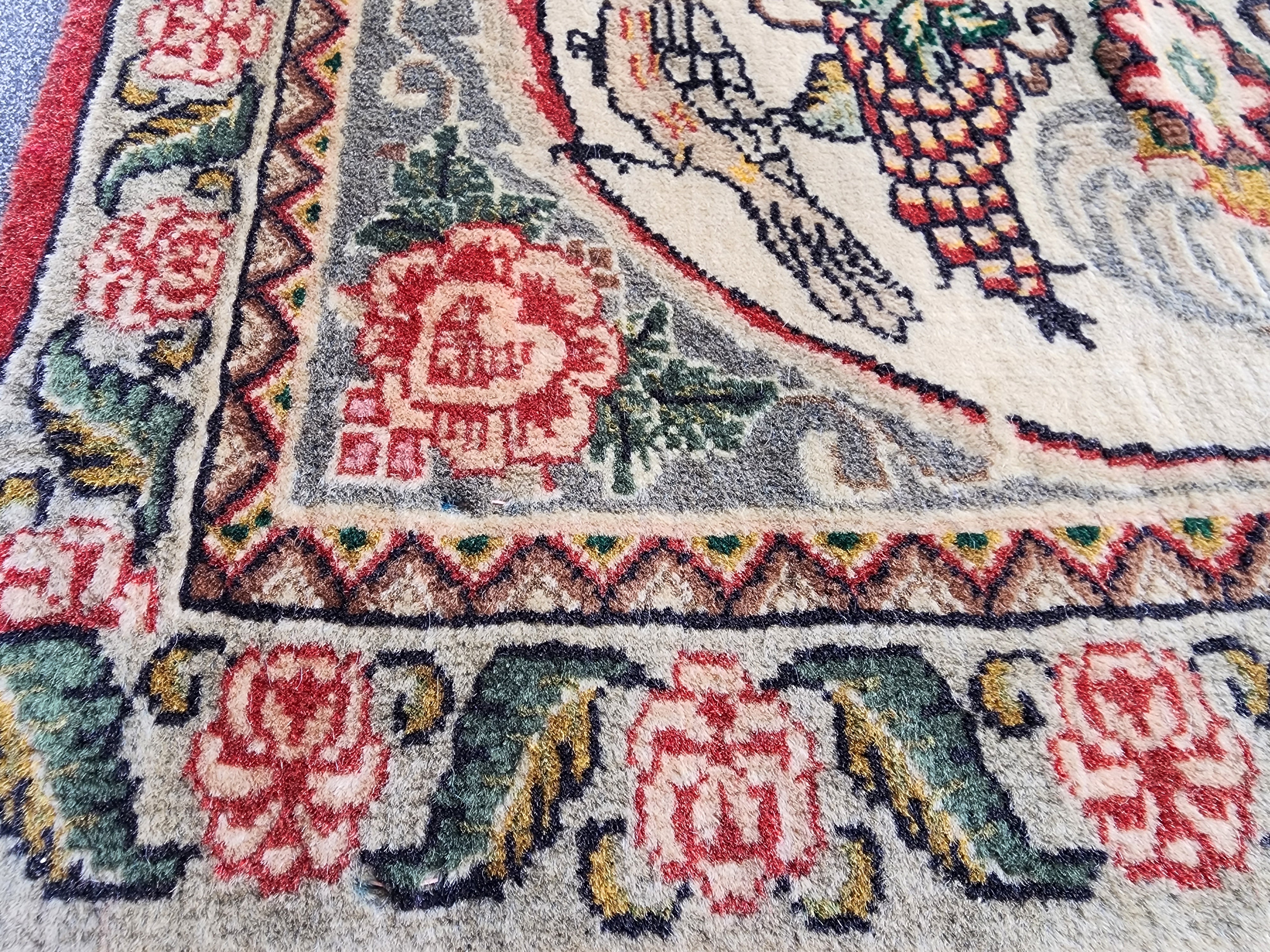 Hyale — Vintage Small Oriental Rug, Pictorial Birds and Flowers Rug