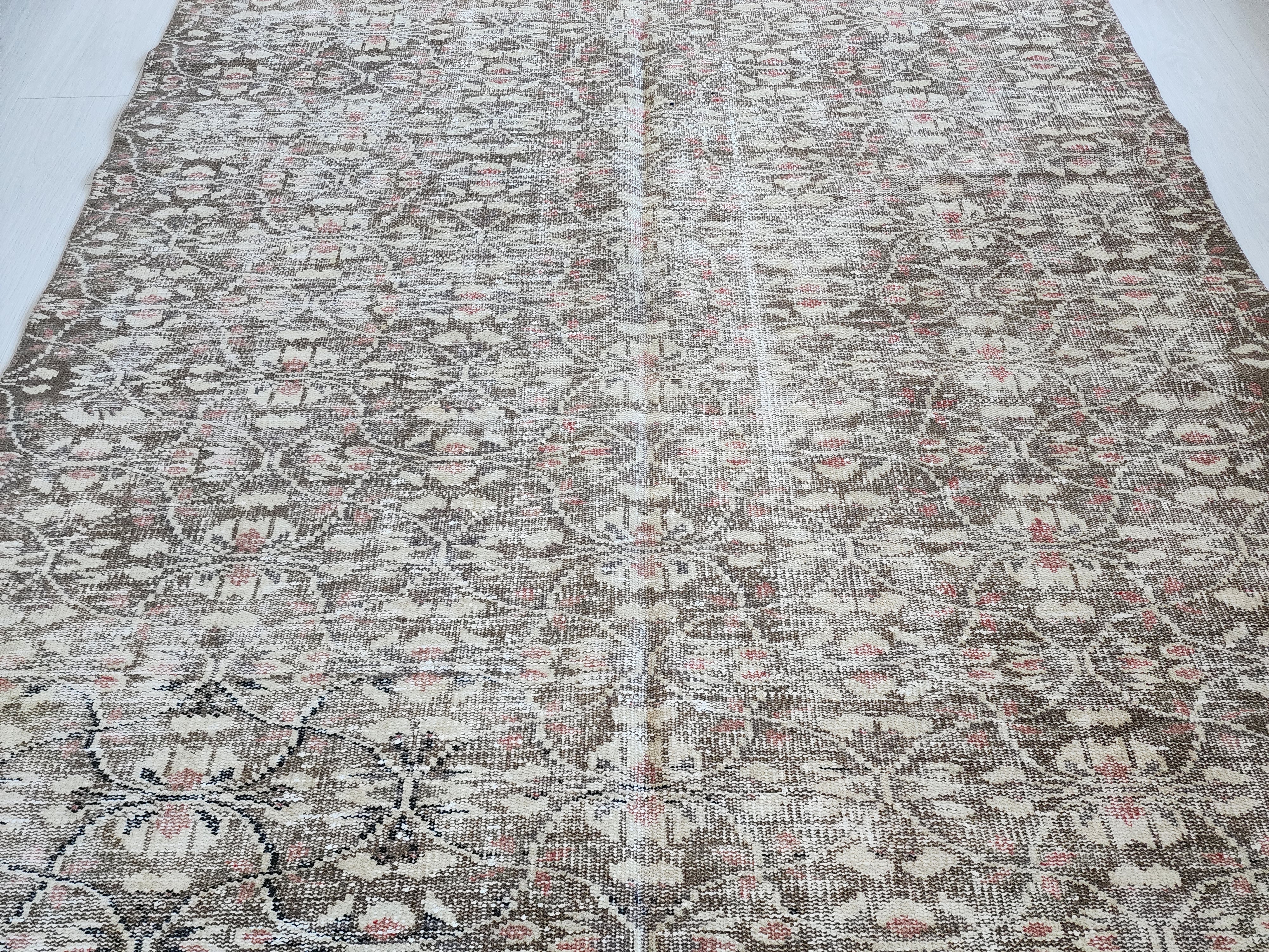 Vintage Turkish Rug 6x9
