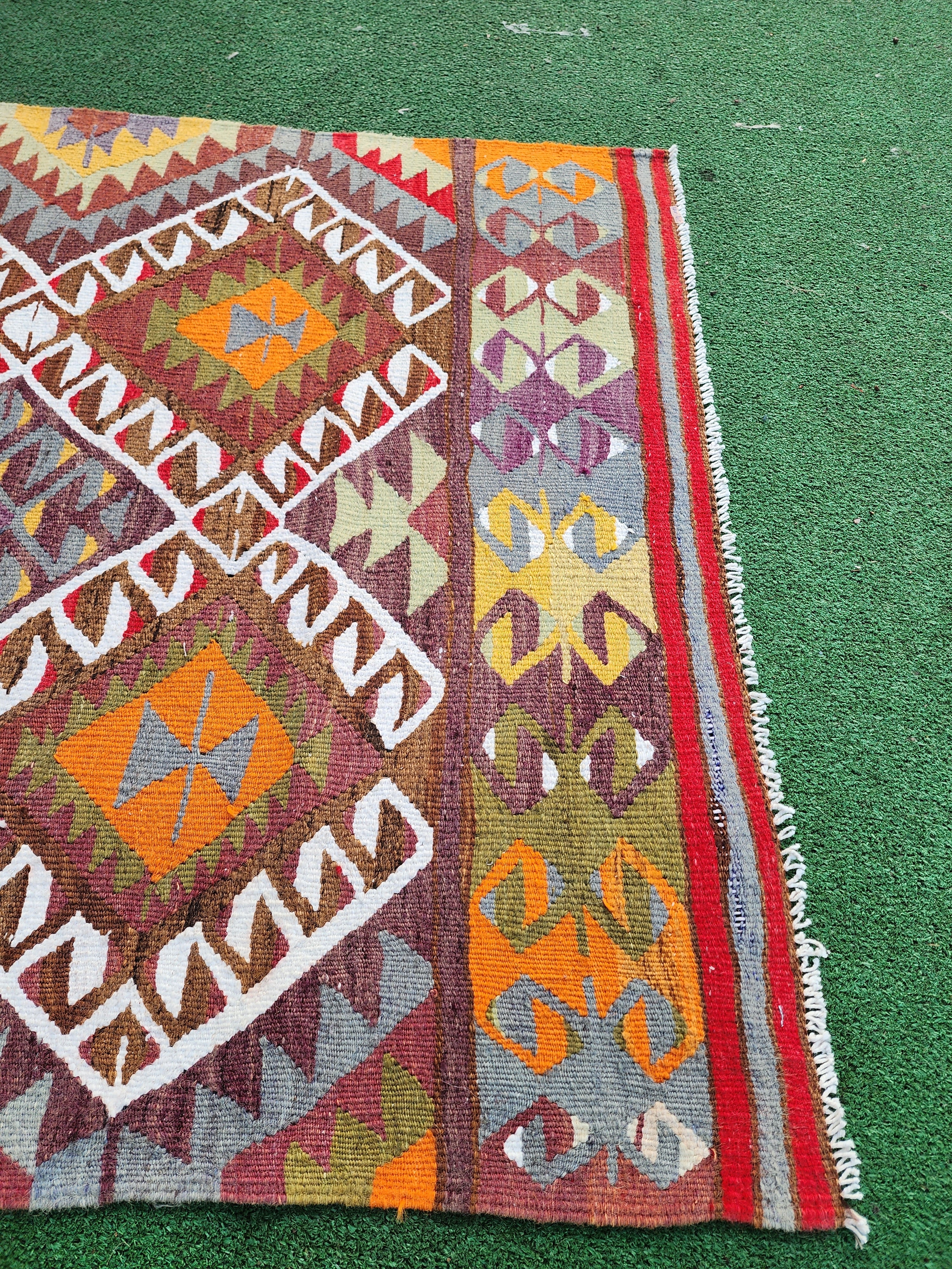 Tapis Kilim turc Antalya 4 pi 3 po x 3 pi 1 po Tapis Kilim tissé à plat fait main orange, marron beige et vert