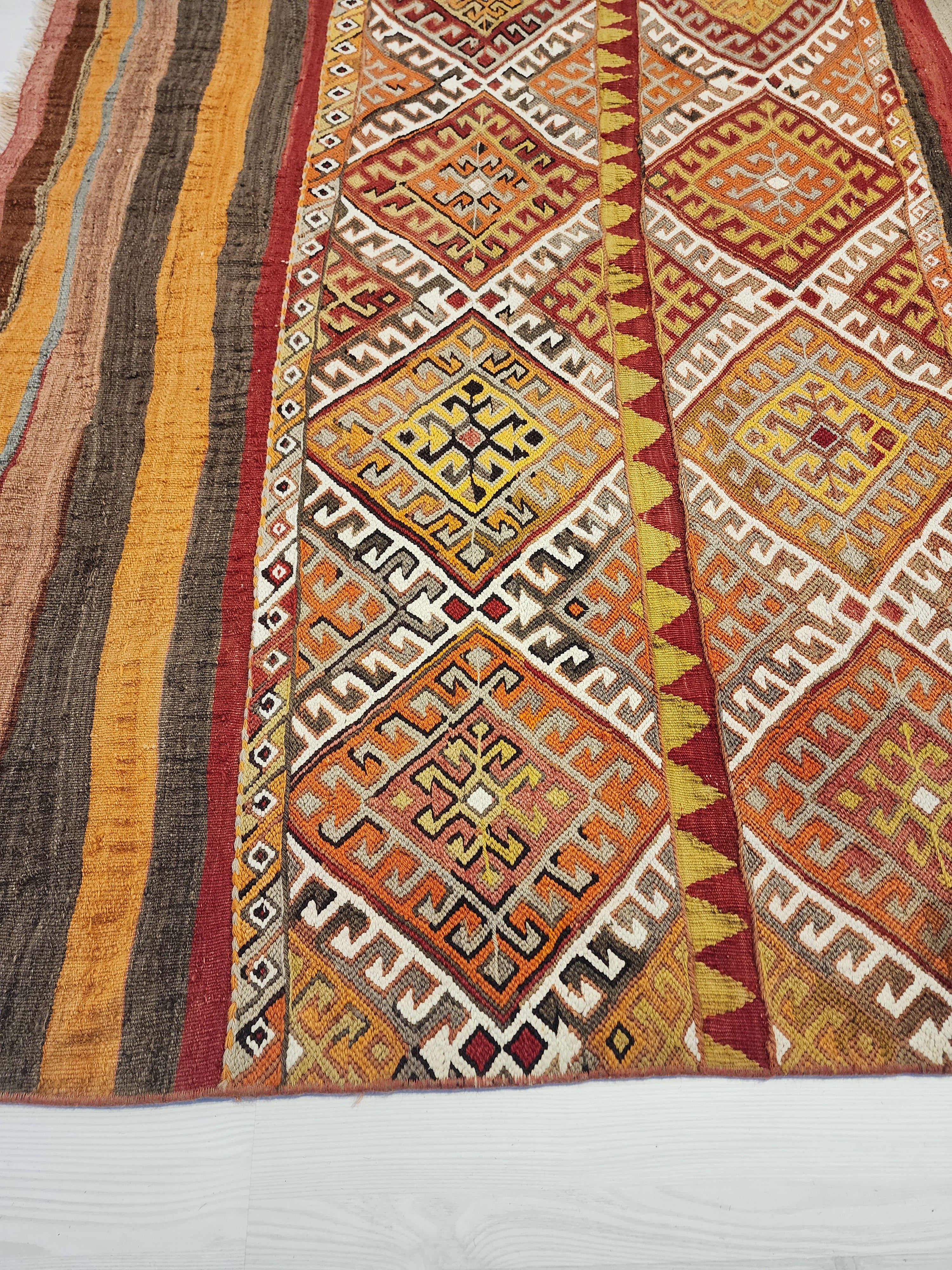 Vintage Turkish Kilim Rug, Southwestern Aztec Wool, 5x6 ft