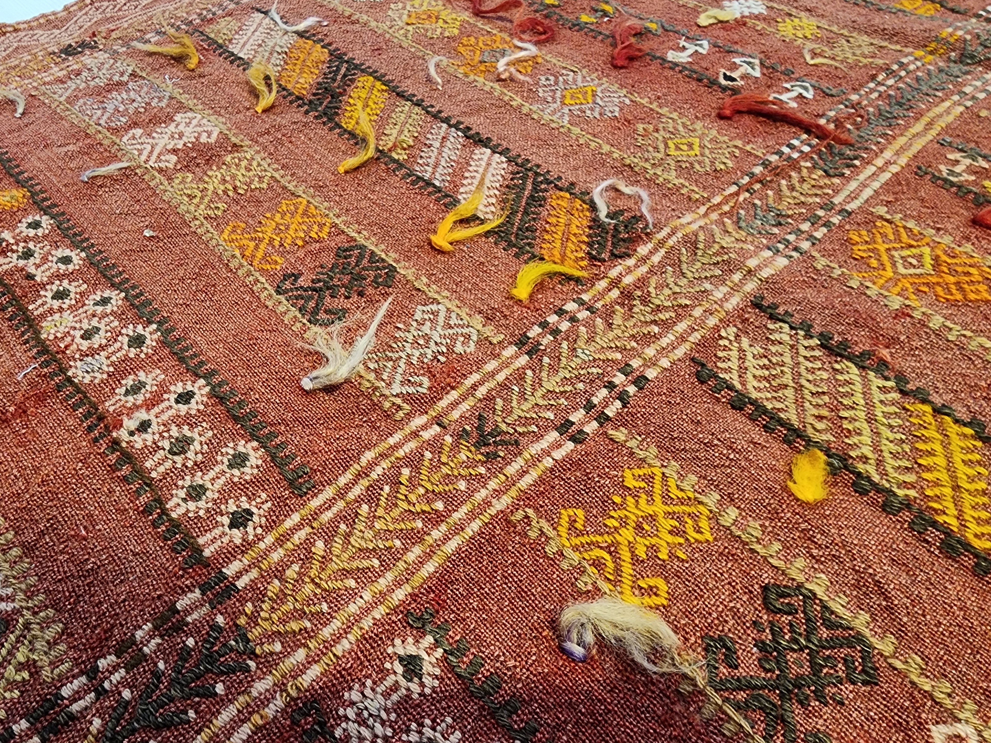 Vintage Persian Area Kilim Living Room, 5'3'' x 3'6''