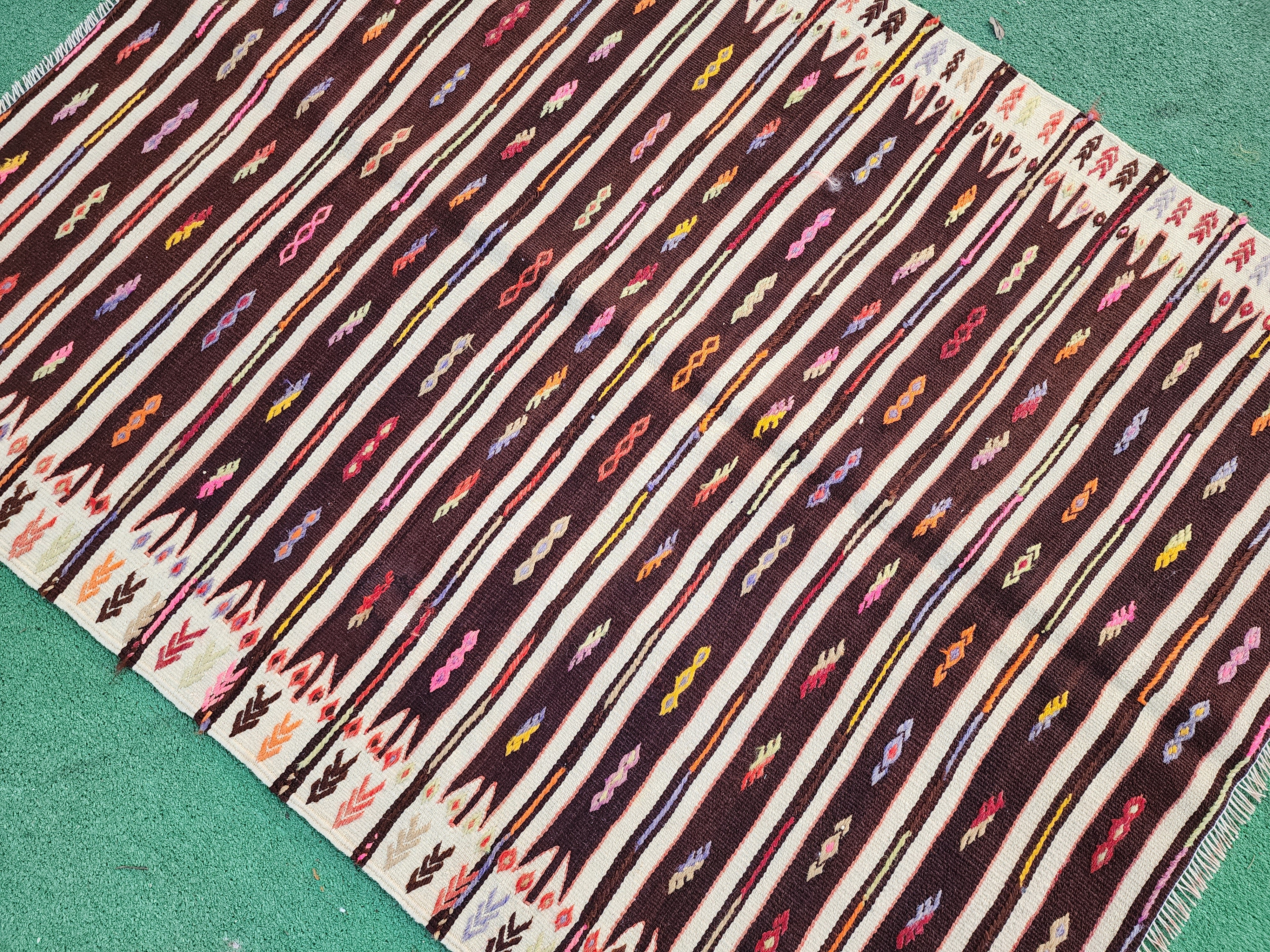 Tapis Kilim marron, tapis Ankara Elmadag 3'5''x4'7''