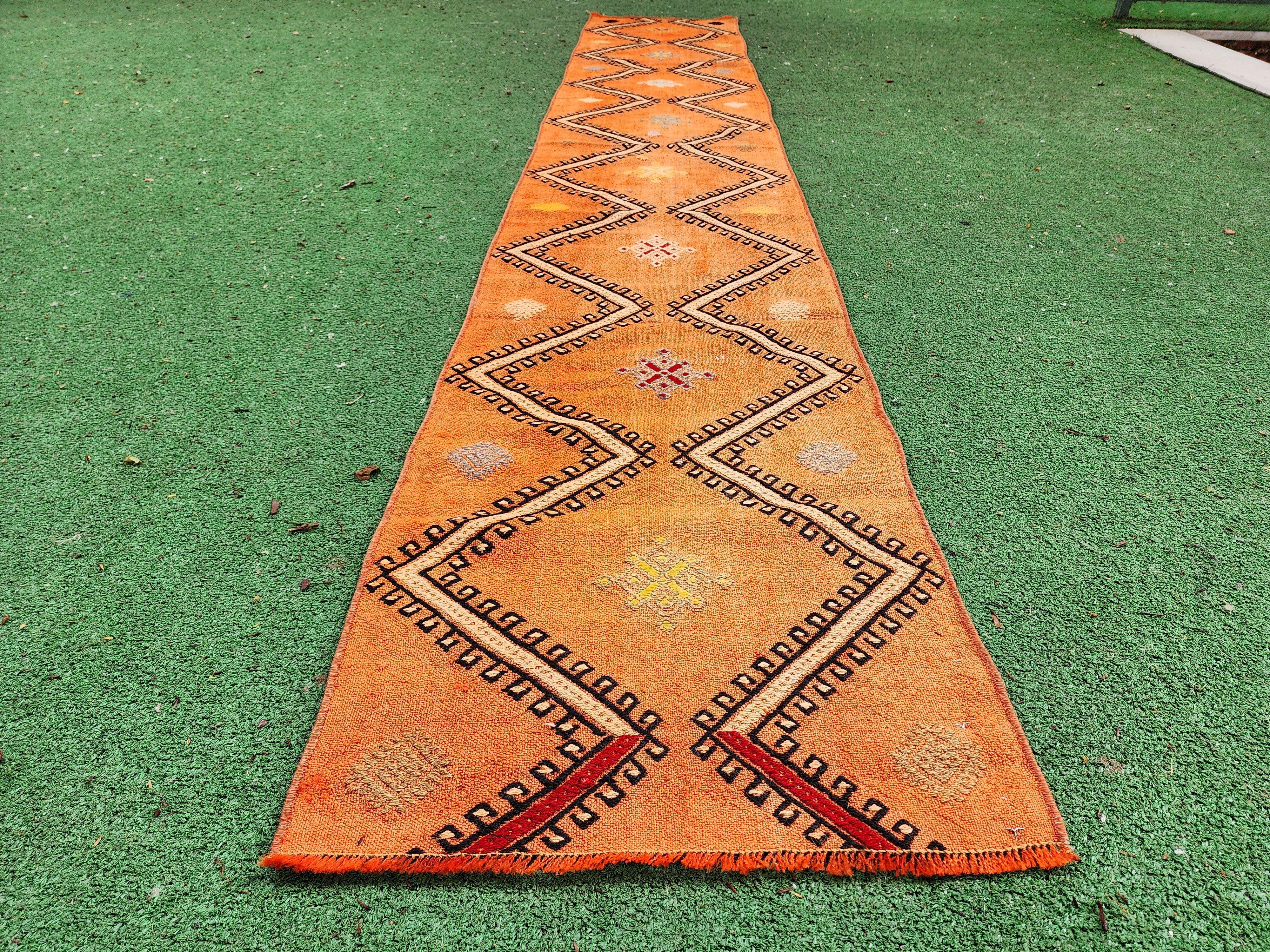 vintage Konya Wool Runner Rug — colour close-up