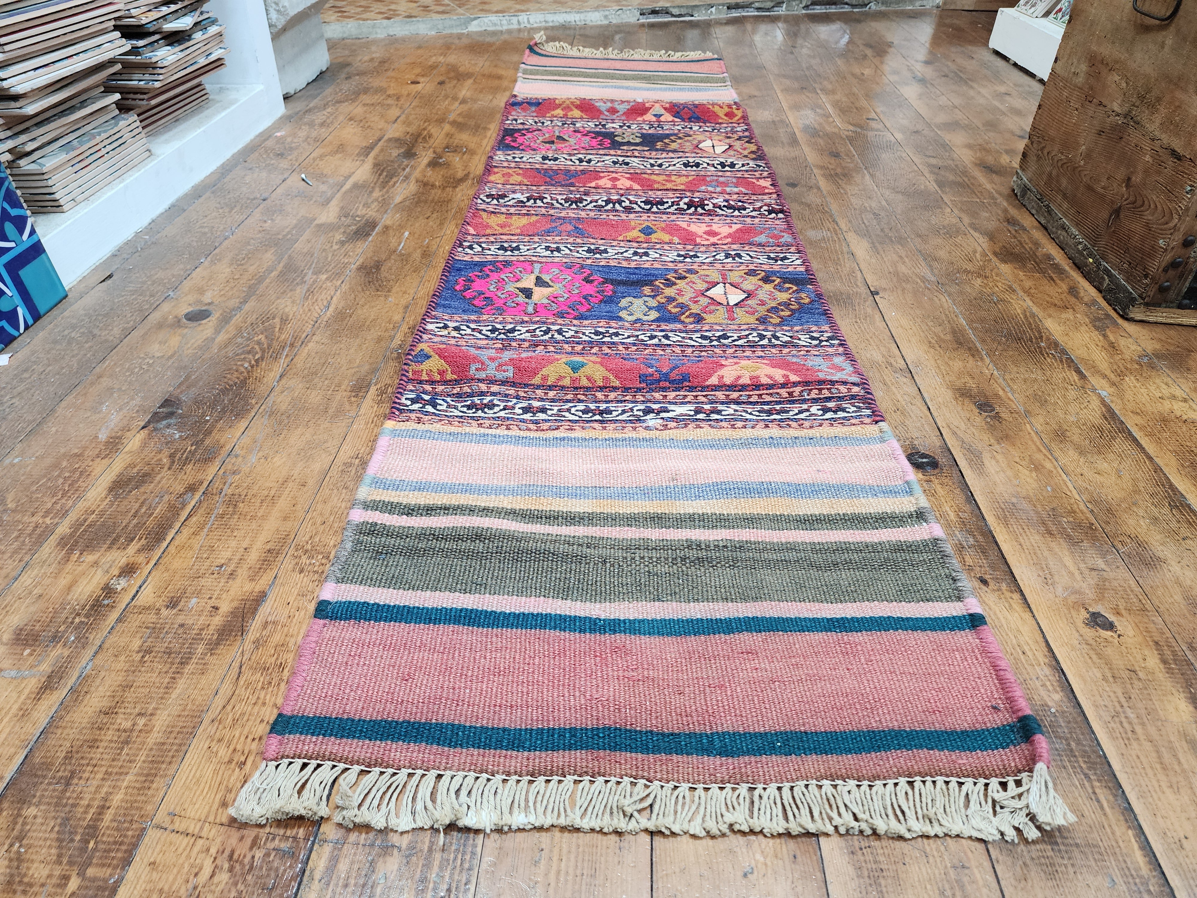 Vintage Soumak Kilim Runner Rug: Turkish Wool Flatweave, 6x2