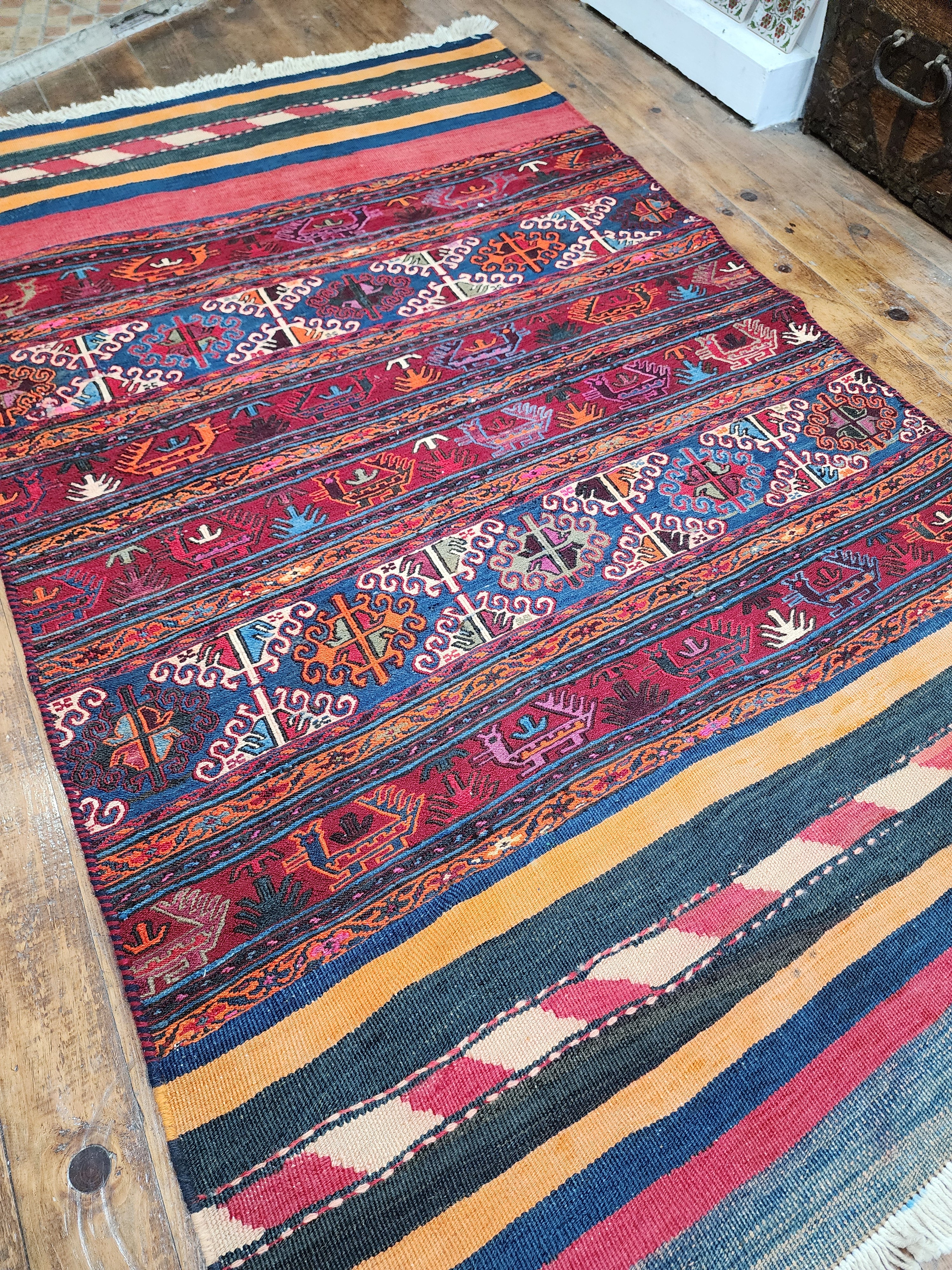 Embroidery Nomadic Besik Rug, 3'5''x4'11''