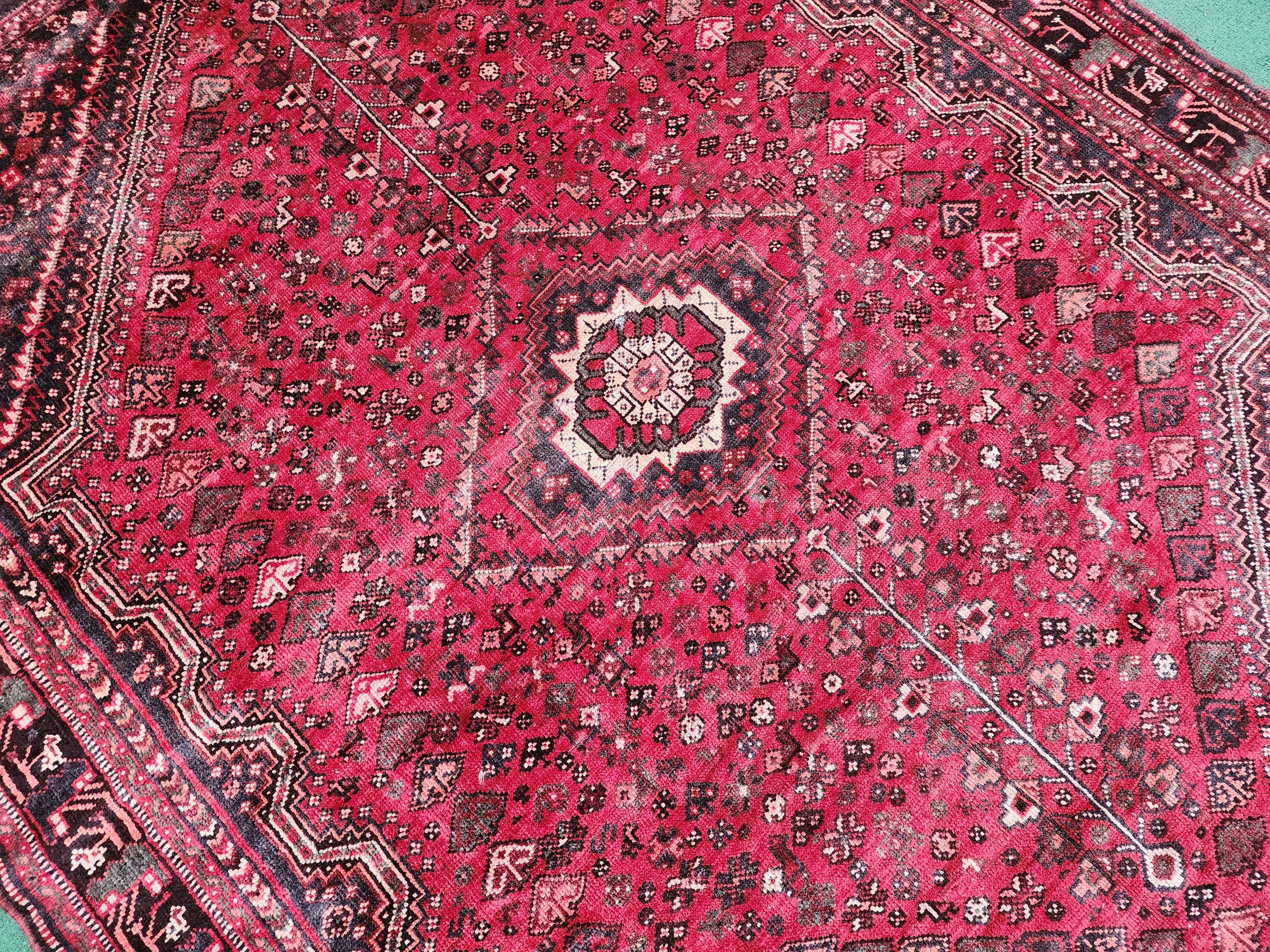 Red Persian Shiraz Rug, 9'6''x7'2''