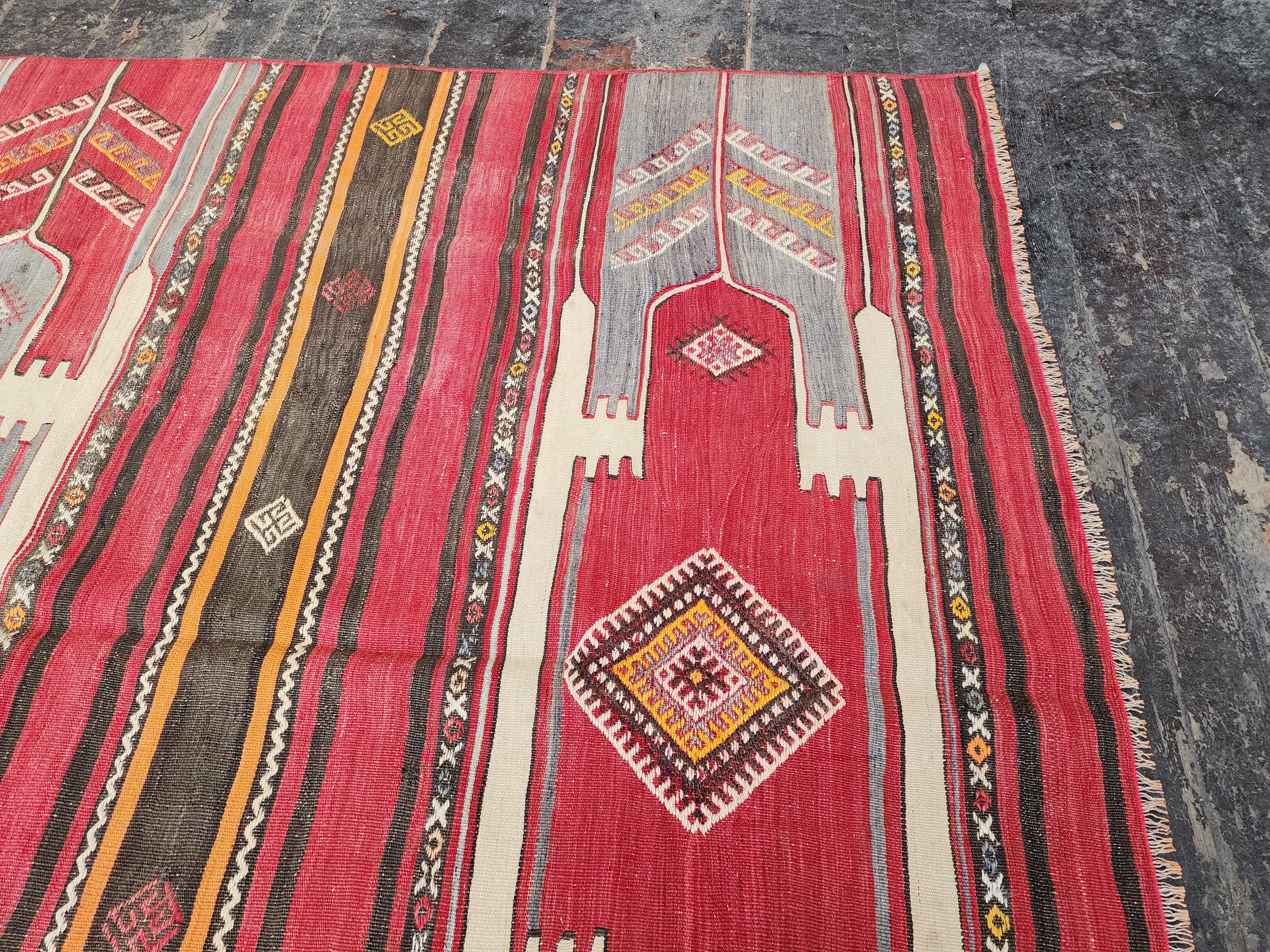 Vintage Turkish Rug, Vintage Rug, Handwoven Natural Wool Tribal Nomadic Rug, Vintage Retro Persian Rug, Boho Rustic Home Decor 4'8''x4'9''