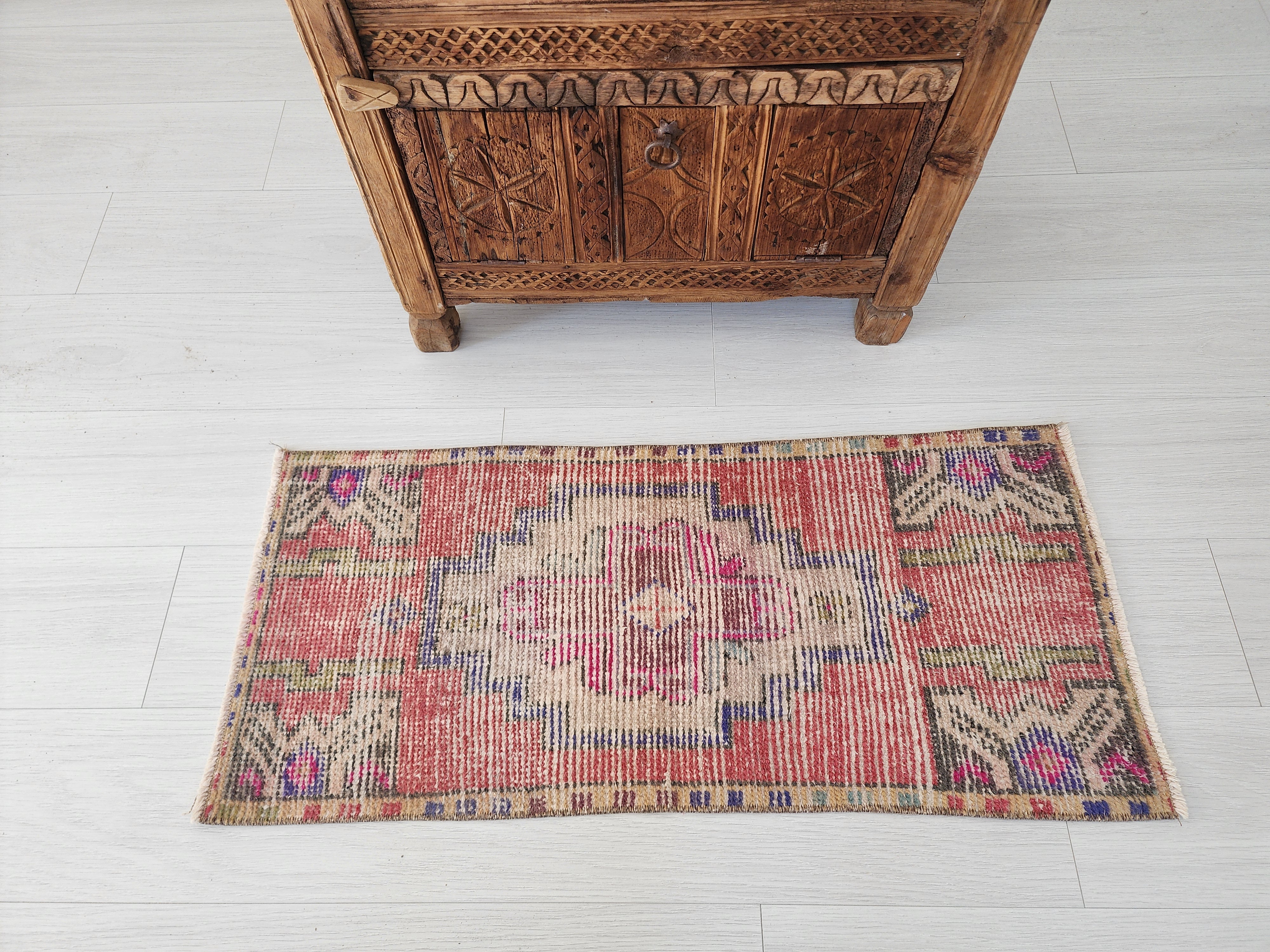 Vintage Small Rug, 3 ft 2 in x 1 ft 4 in