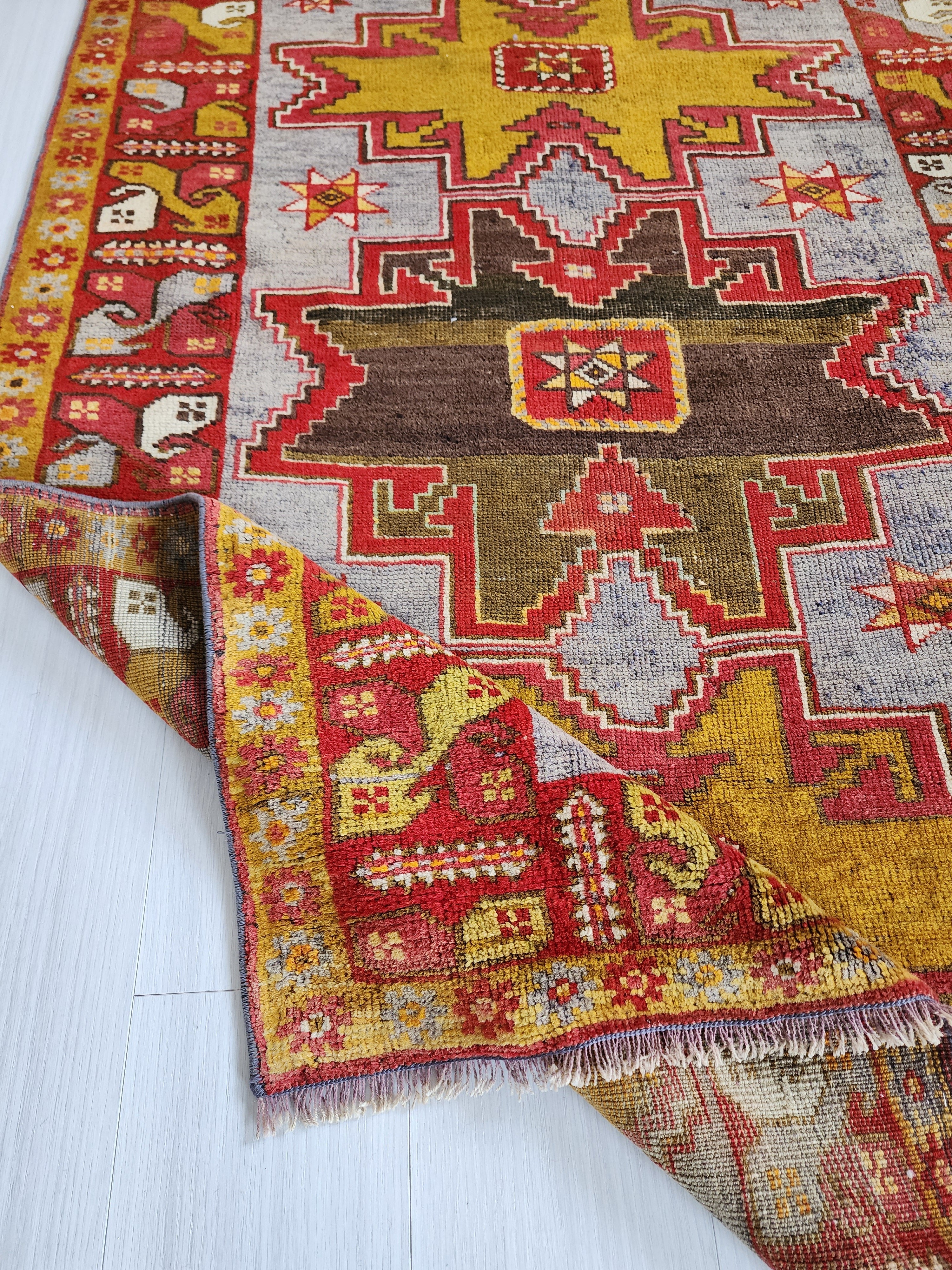 Antique Turkish Konya Rug with Tribal Bird Border – A Masterpiece of Anatolian Folk Art