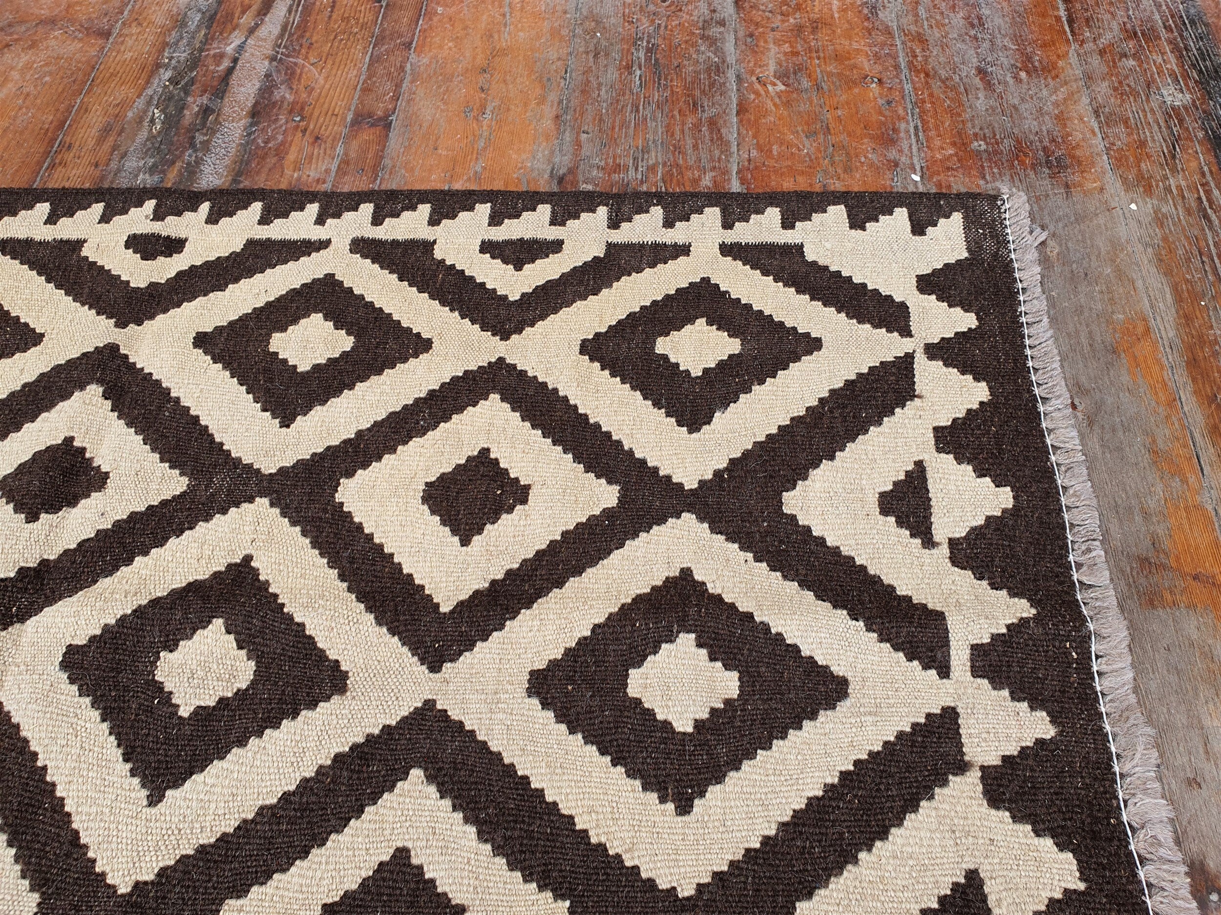 Afghan Kilim Rug 4 ft 9 in x 3 ft 2 in Brown and Off-White Moroccan Style Rug