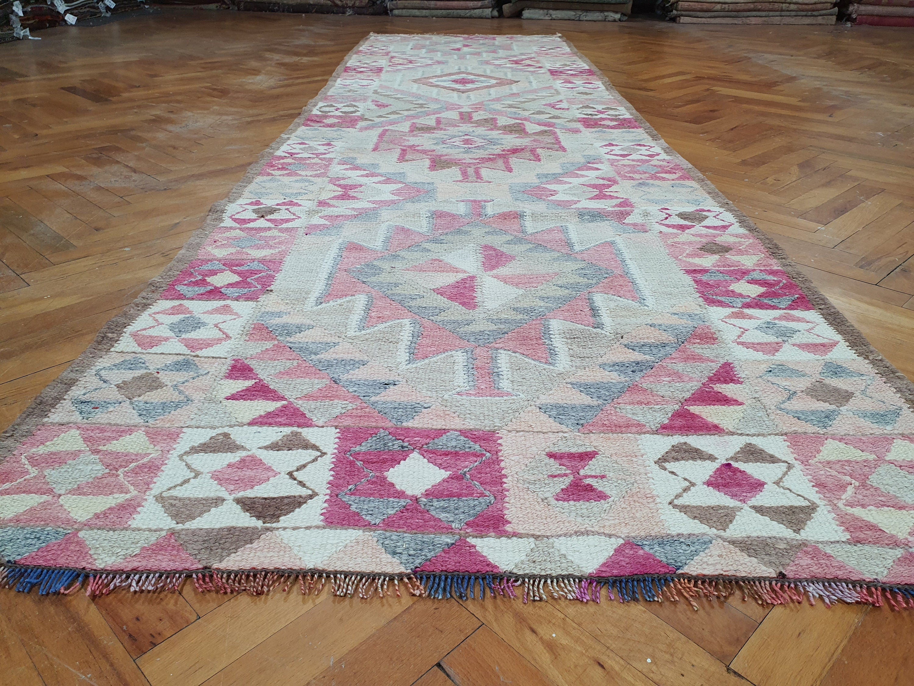 Wide Kilim Runner Rug 11 x 3 ft Pink Grey Beige Long Hallway Handmade Corridor Rug, Natural Wool Geometric Rug for Kitchen Bedroom or Lounge