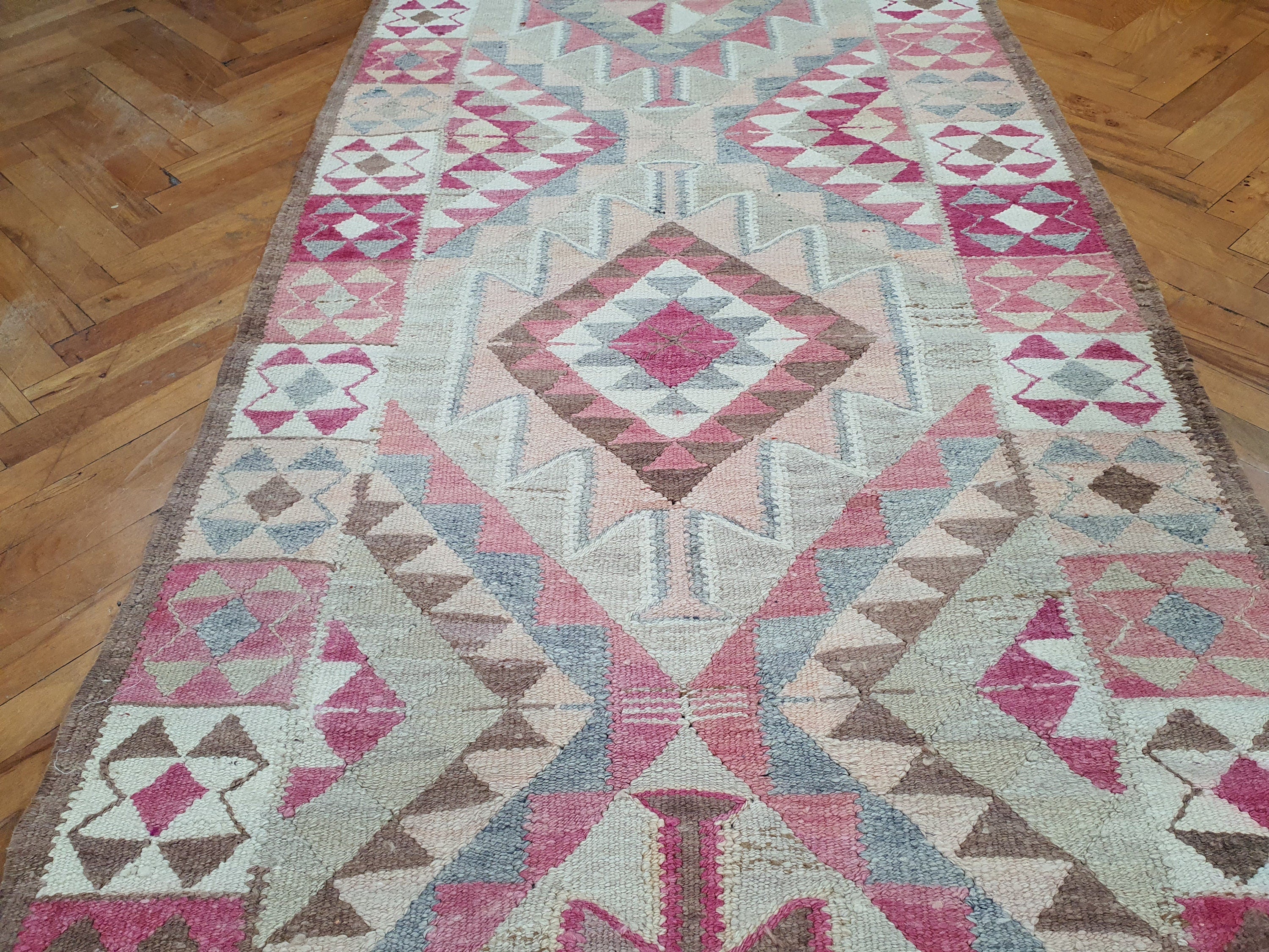 Wide Kilim Runner Rug 11 x 3 ft Pink Grey Beige Long Hallway Handmade Corridor Rug, Natural Wool Geometric Rug for Kitchen Bedroom or Lounge