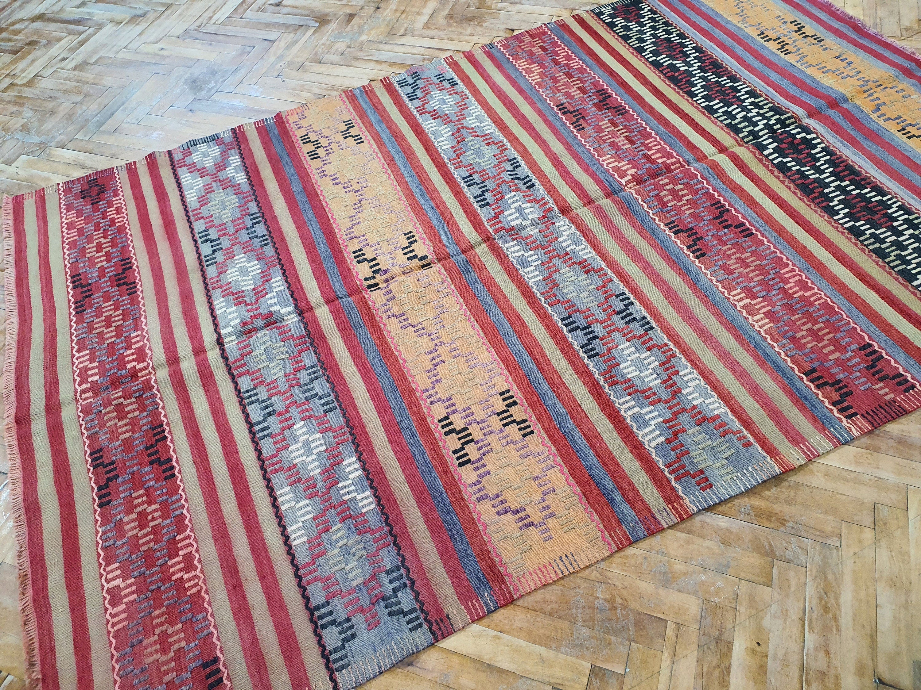 Oushak Vintage Bohemian Turkish Kilim Rustic Floor Rug, Handmade Organic Wool Persian Area Rug, Colorful Anatolian Recycled Rug ''8"x5'1''ft