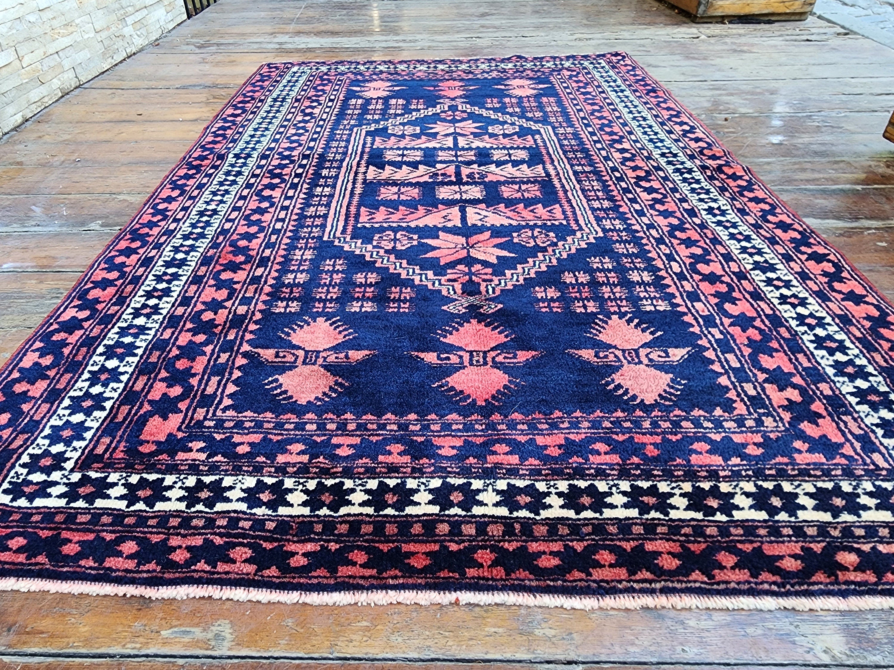 Vintage West Anatolian Bergama Turkish Rug 5'9''x3'7''