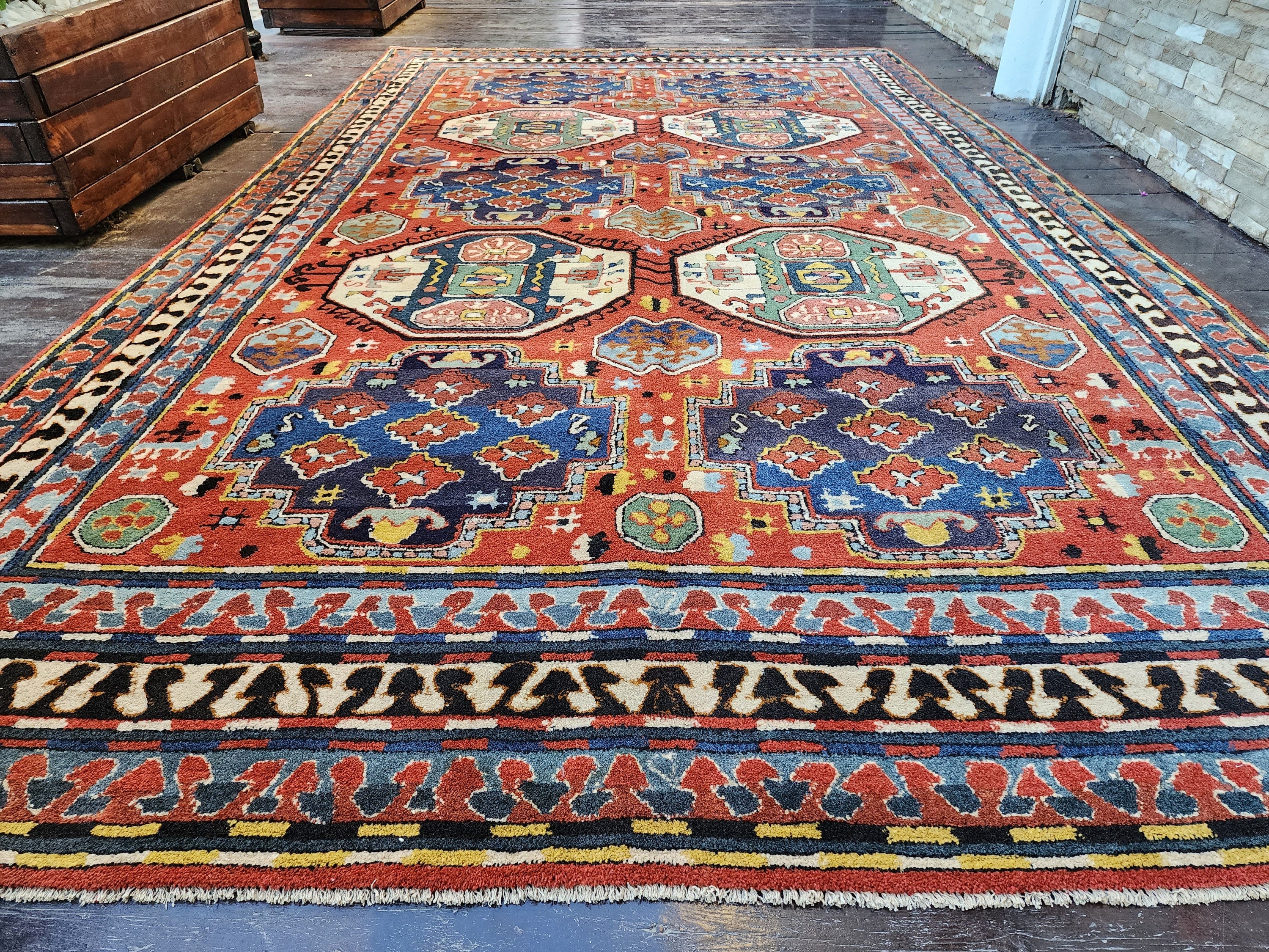 Red and Blue Antique Cacuasion Area Rug ''9'' x 5'2''