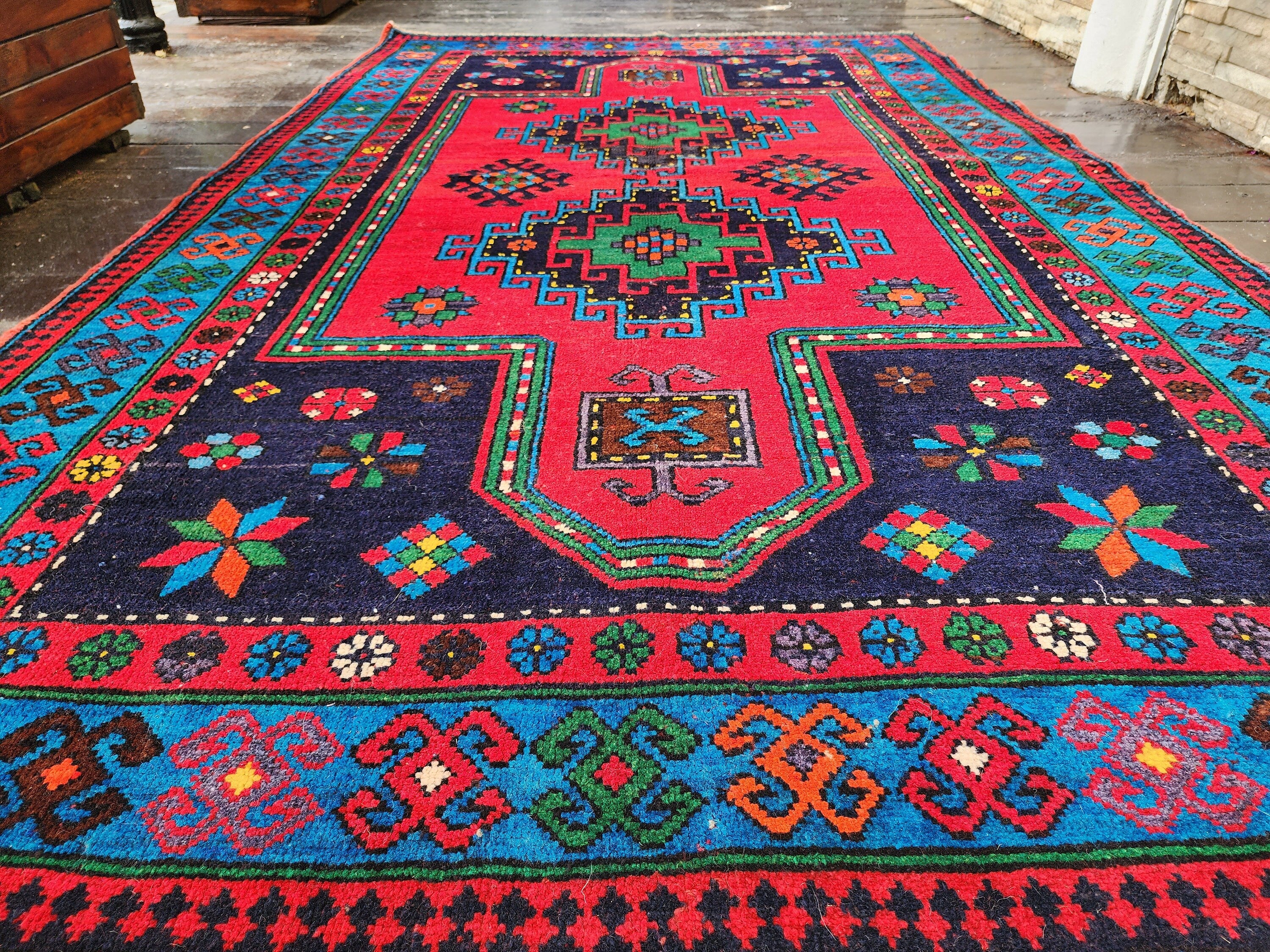 Vintage Cacuasion Area Rug 7'8'' x 4'6''